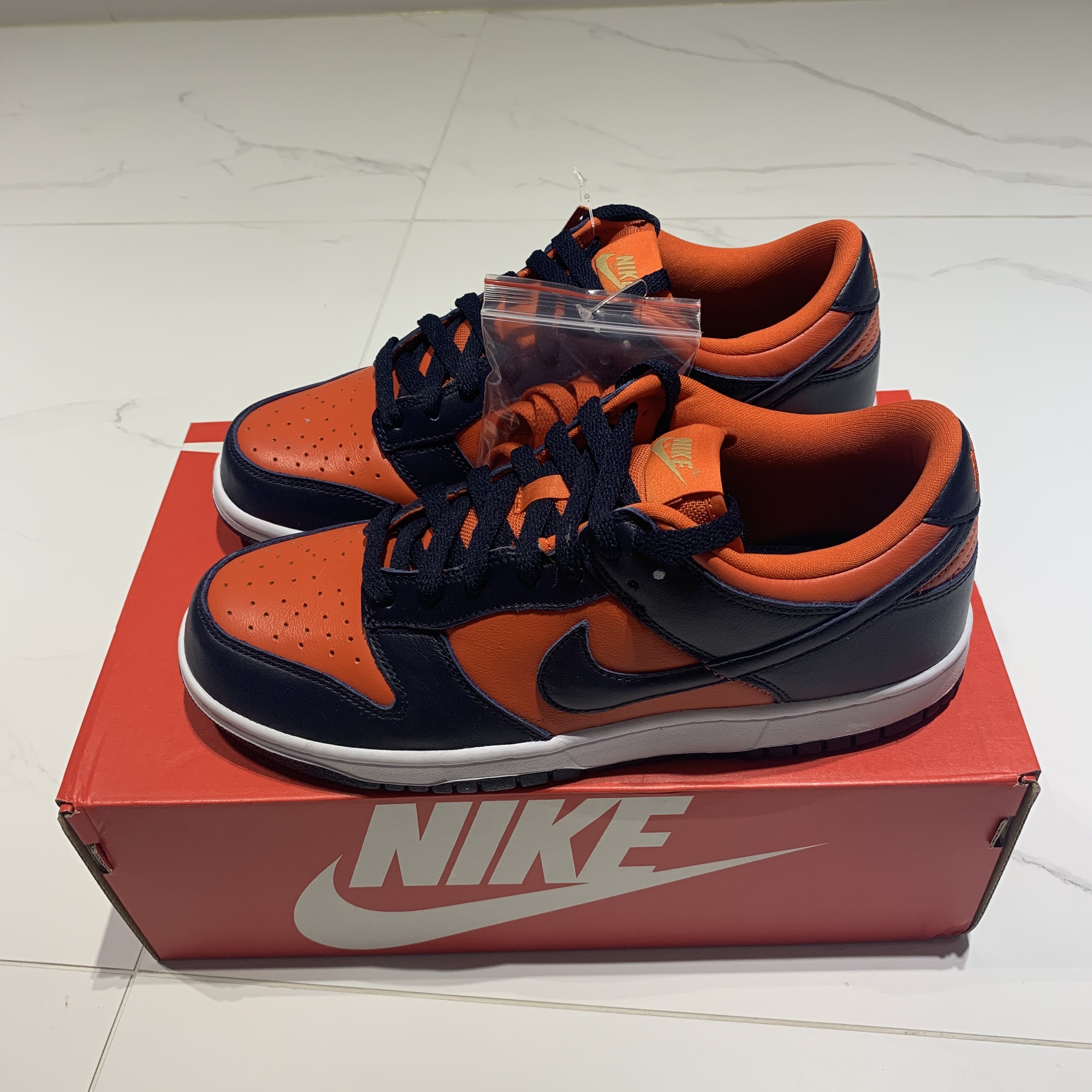 Nike Dunk Low SP Champ Colors 착용 스타일 - 1
