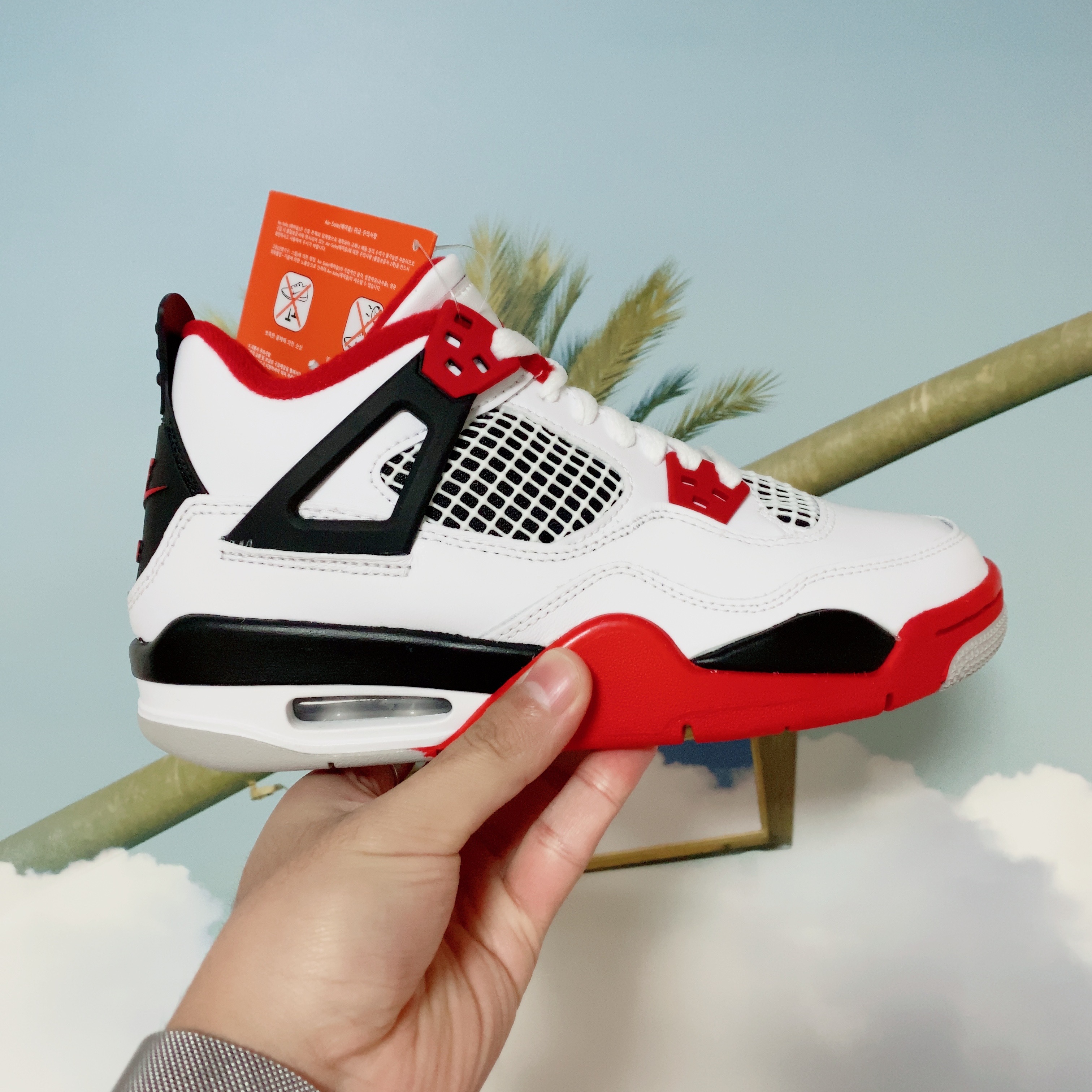 Jordan 4 Retro OG Fire Red 2020 착용 스타일