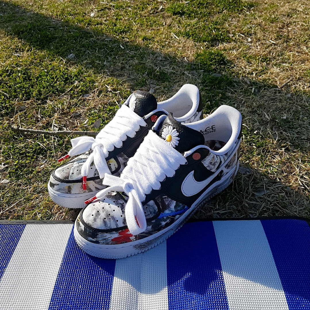 Nike x Peaceminusone Air Force 1 Low Para-Noise 착용 스타일