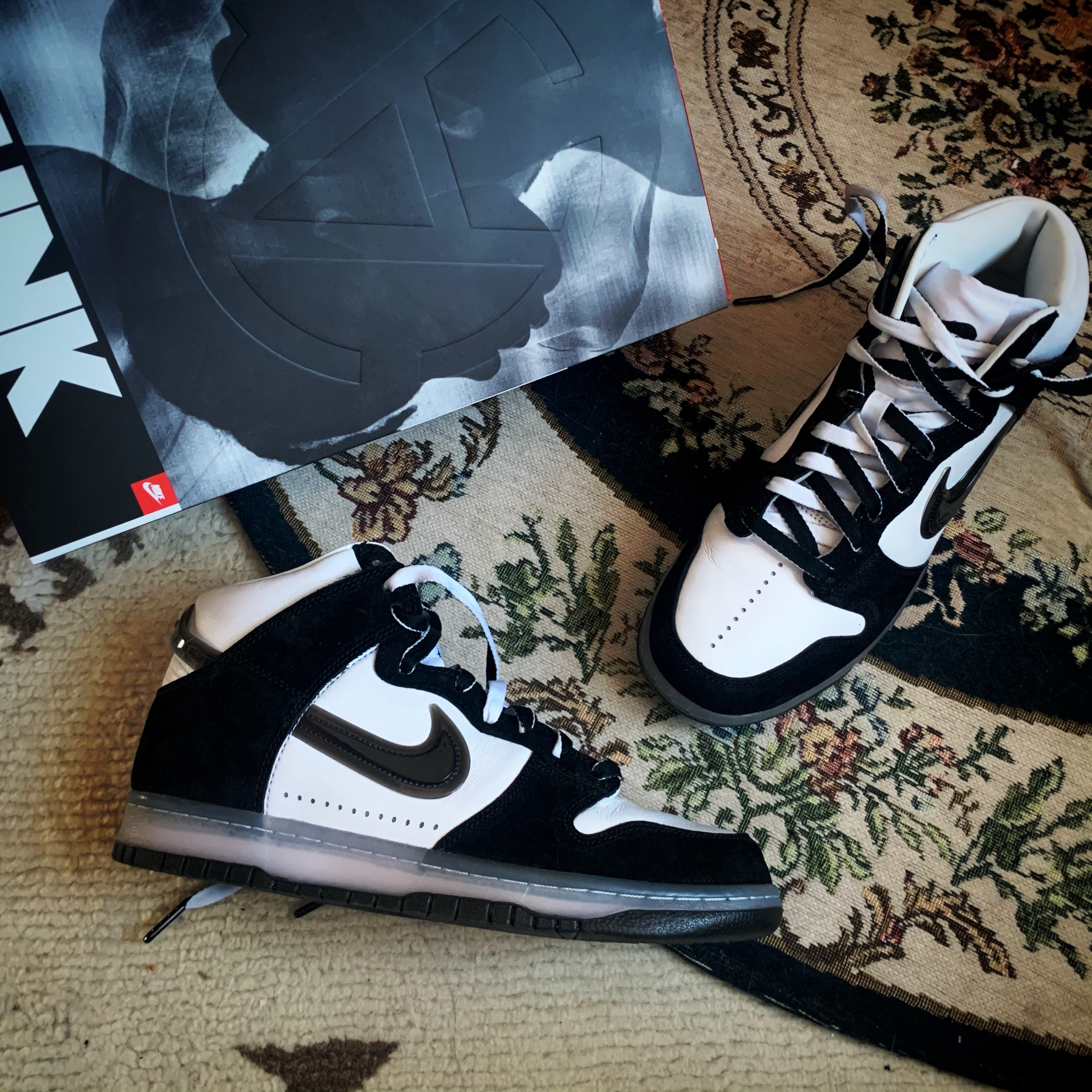 Nike x Slam Jam Dunk High SP Clear Black 착용 스타일 - 1