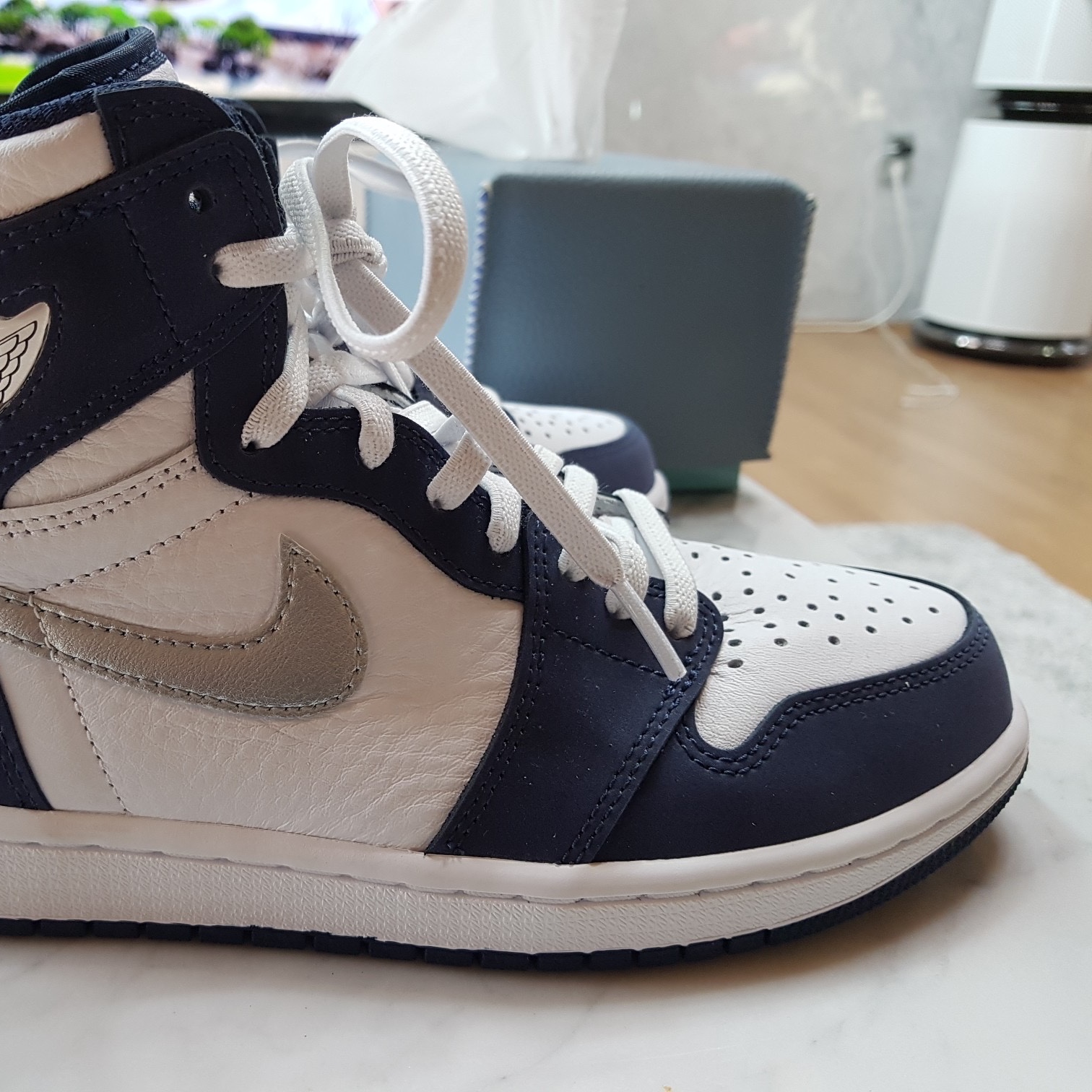 Jordan 1 Retro High OG CO.JP Midnight Navy 착용 스타일 - 3