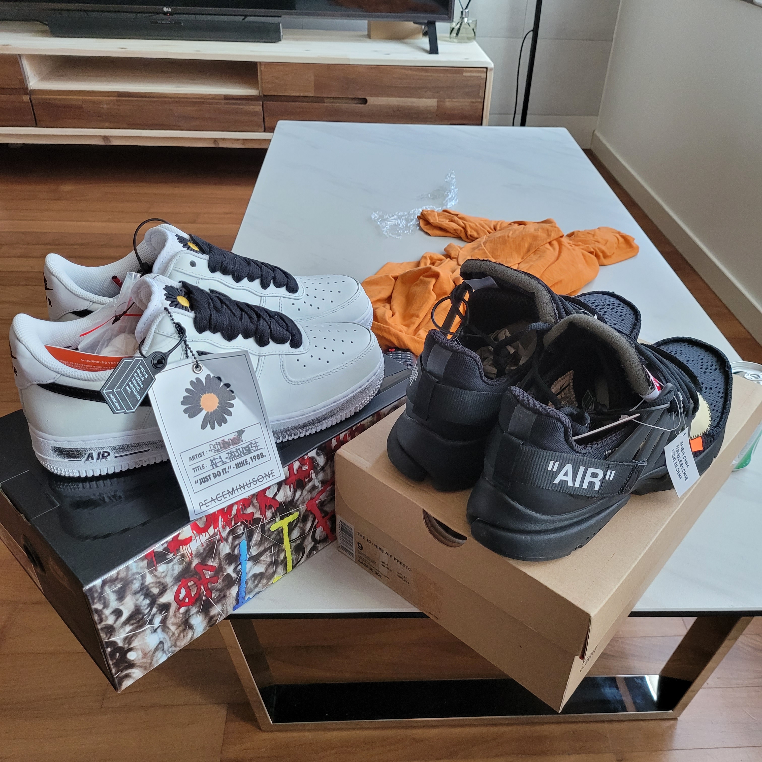 Nike x Peaceminusone Air Force 1 Low Para-Noise 2.0, Nike x Off-White Air Presto Black 착용 스타일