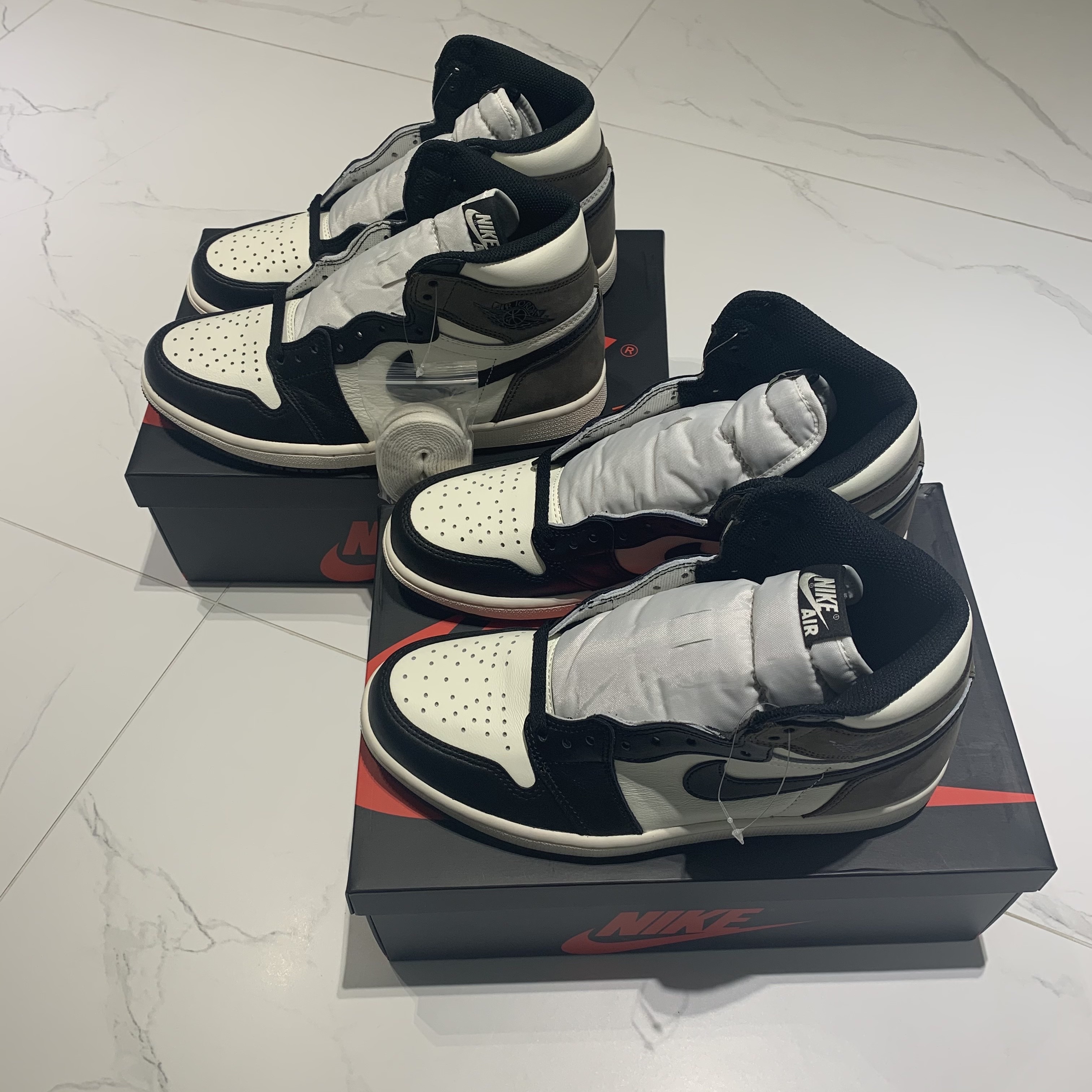 Jordan 1 Retro High OG Black Mocha 착용 스타일 - 3