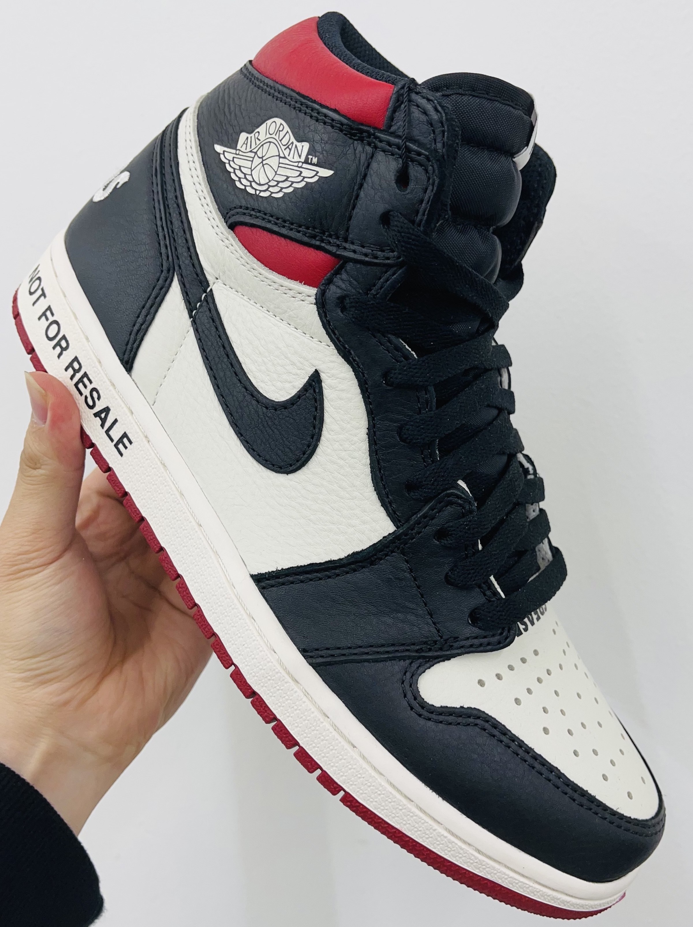 Jordan 1 Retro High Not for Resale Varsity Red, Jordan 1 Retro High Not for Resale Varsity Maize 착용 스타일