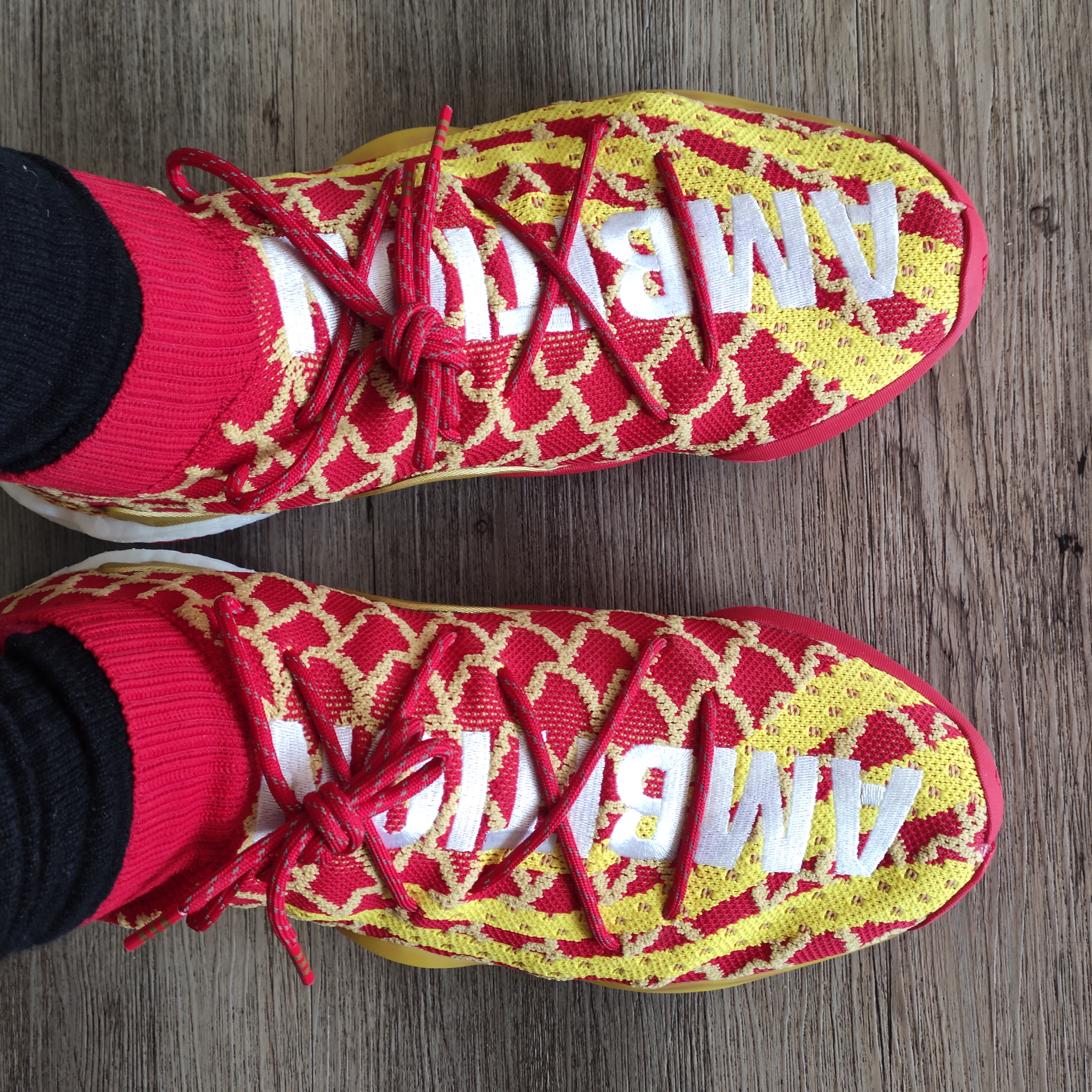 Adidas x Pharrell Williams Crazy BYW Chinese New Year 착용 스타일