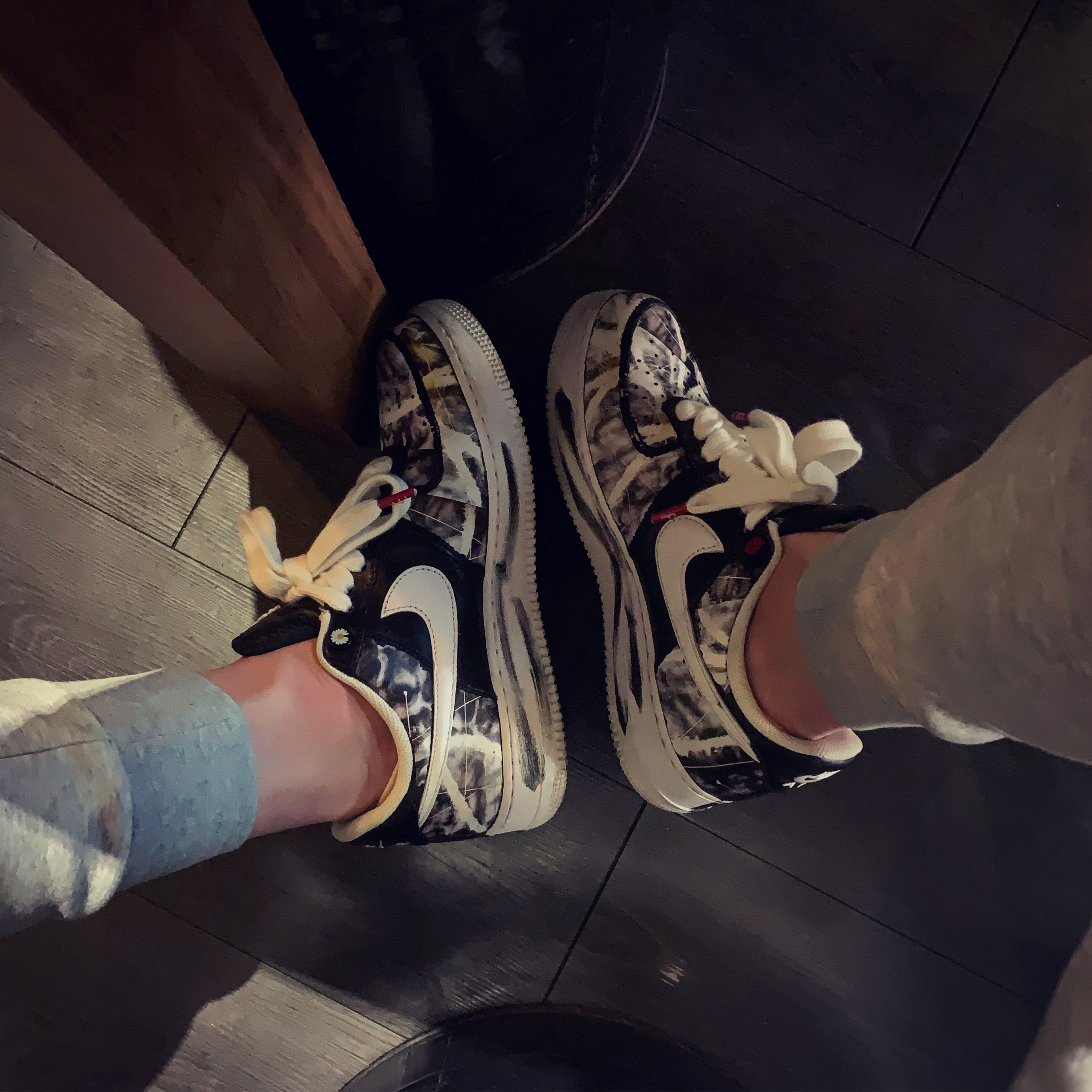 Nike x Peaceminusone Air Force 1 Low Para-Noise 착용 스타일