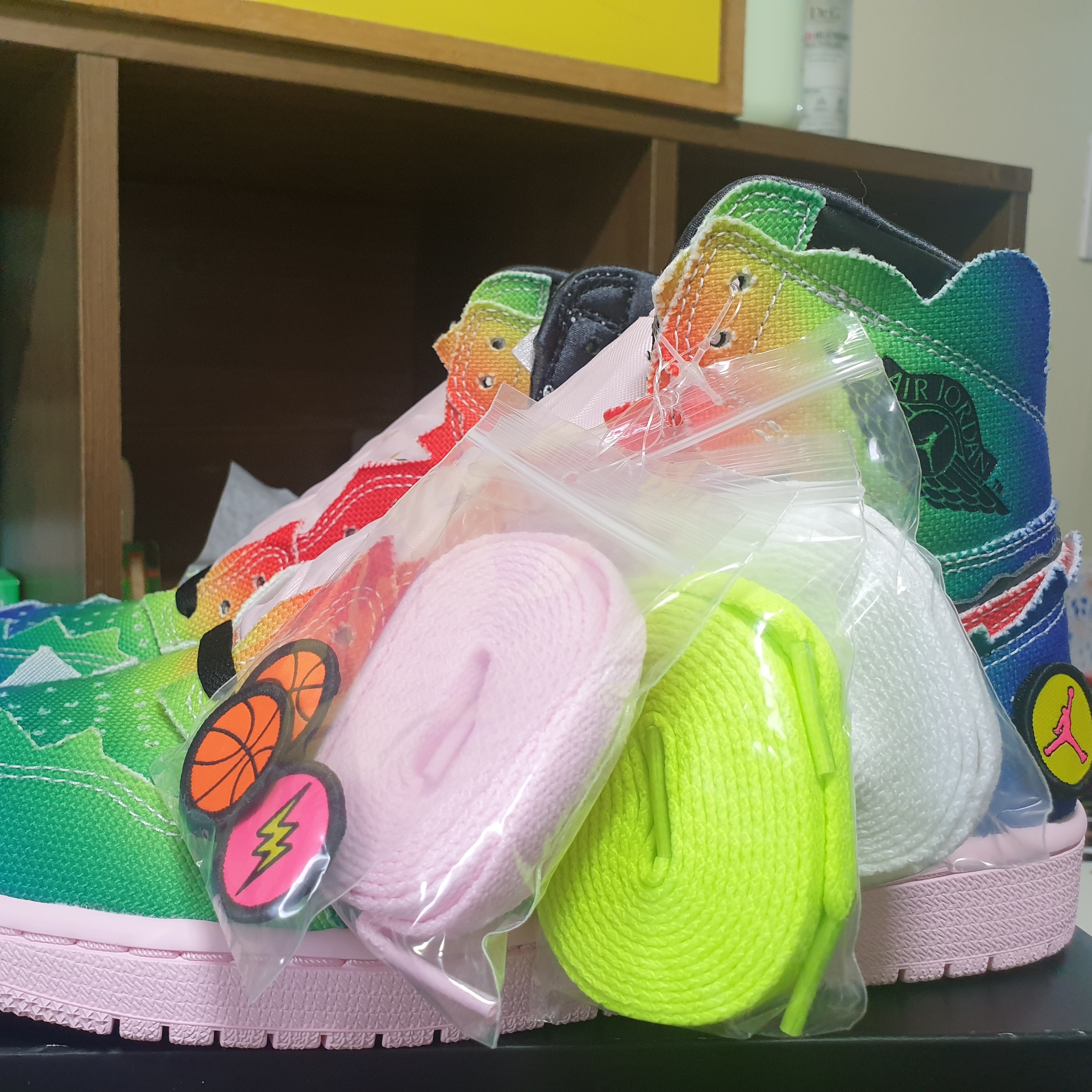 Jordan 1 x J Balvin Retro High OG 착용 스타일 - 5