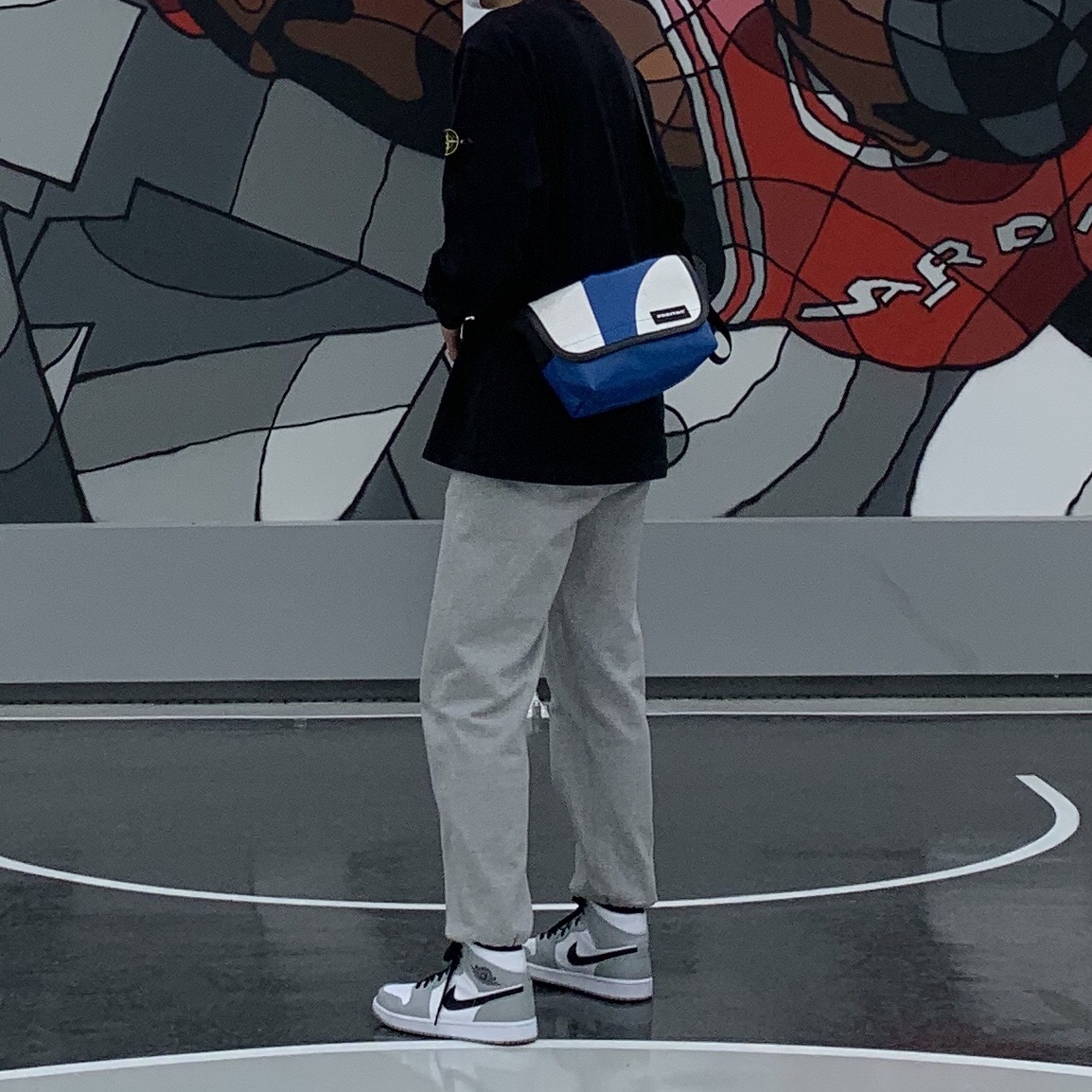 Jordan 1 Mid Light Smoke Grey 착용 스타일