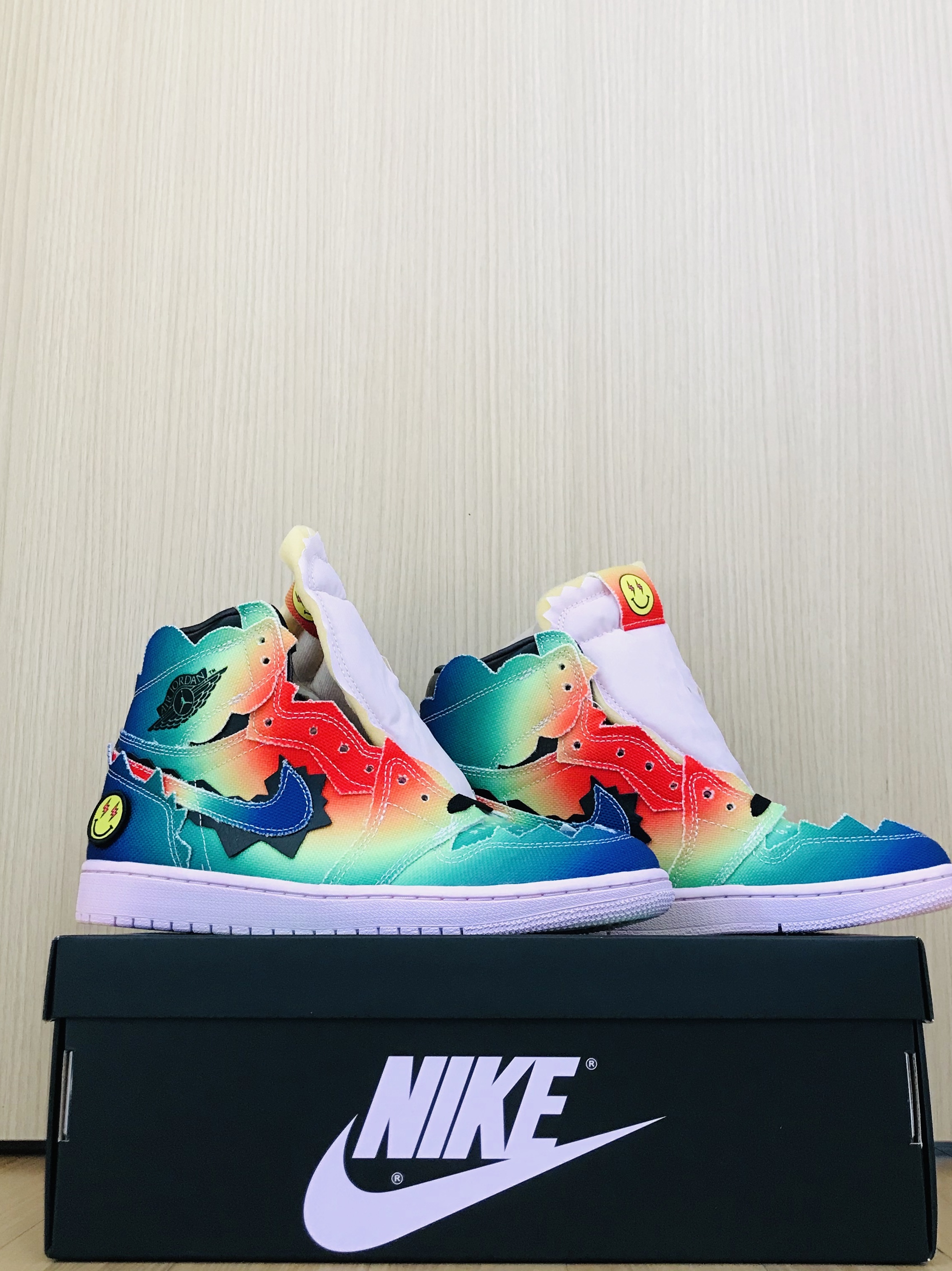Jordan 1 x J Balvin Retro High OG 착용 스타일 - 1