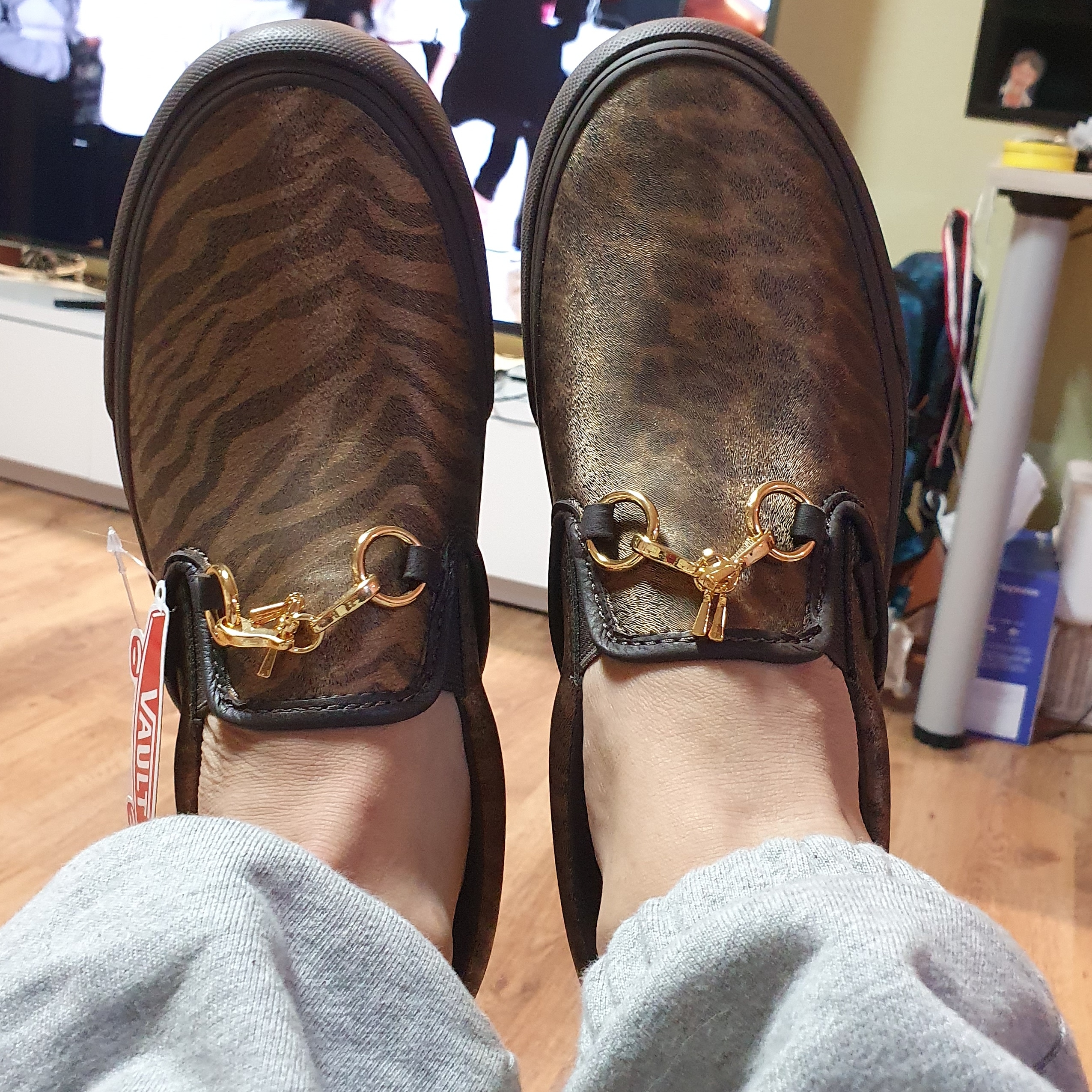 Vans Vault x Needles Classic Slip-On V Brown 착용 스타일