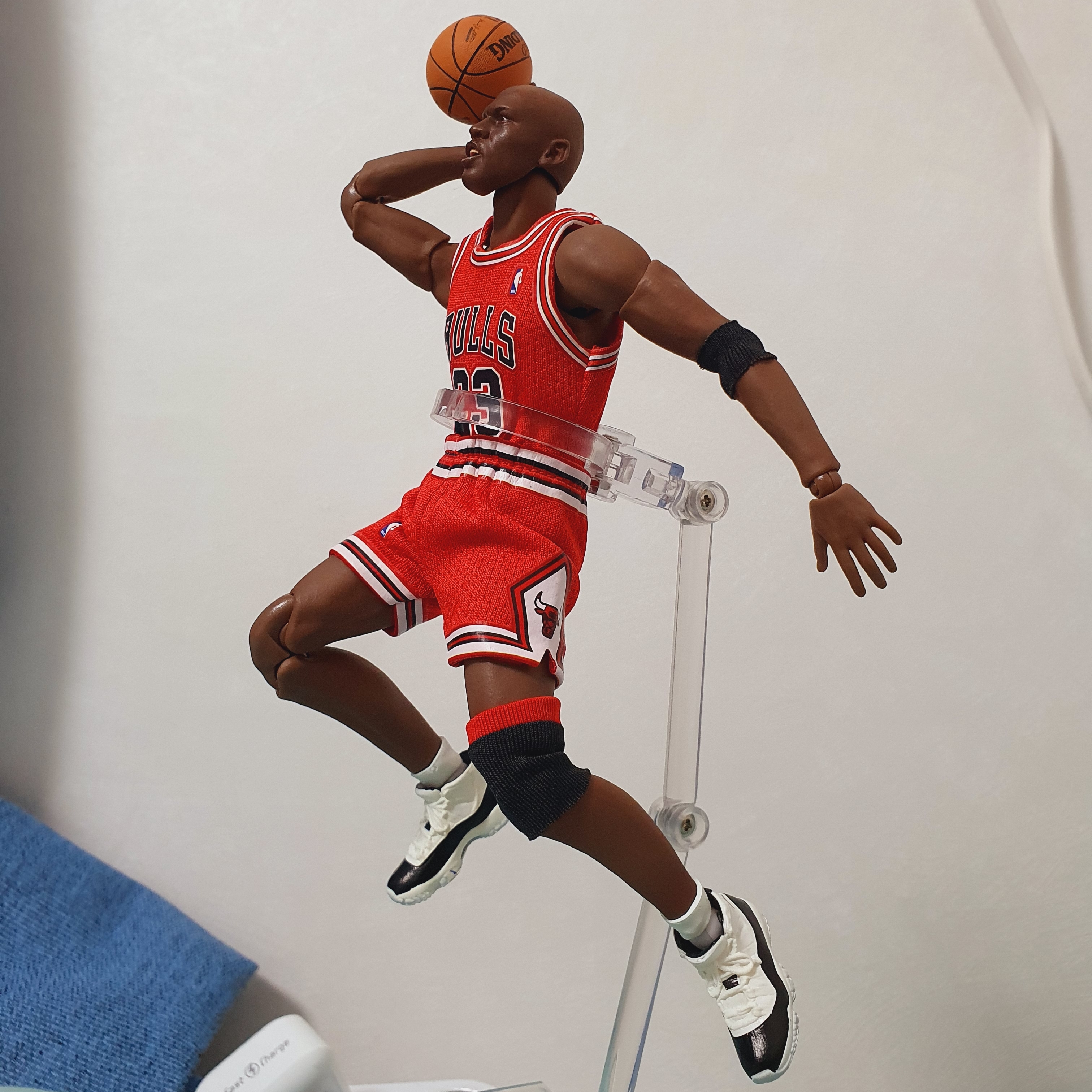 Jordan 1 OG Chicago 1985 착용 스타일 - 2