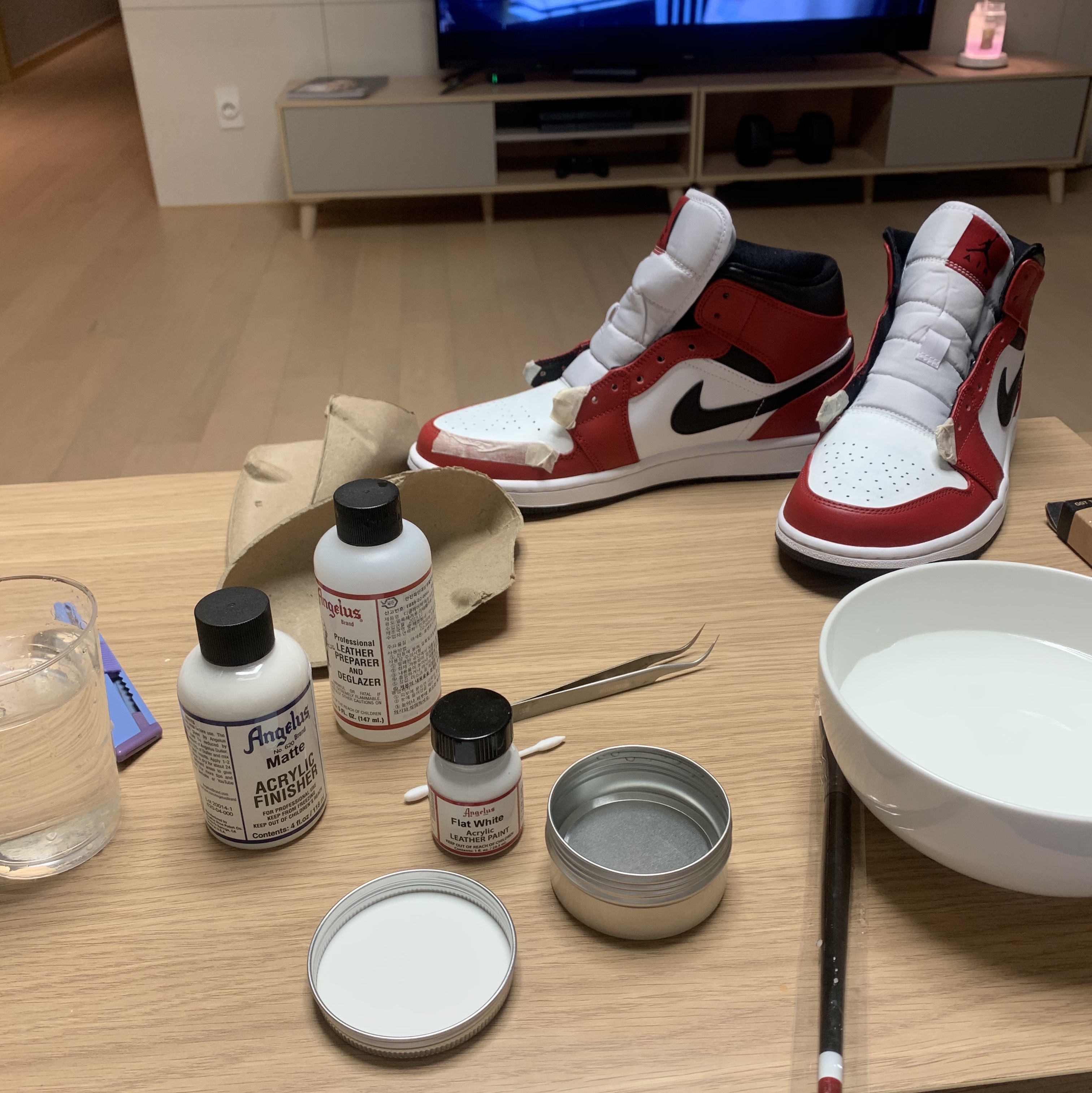 Jordan 1 Mid Chicago Black Toe 착용 스타일 - 2