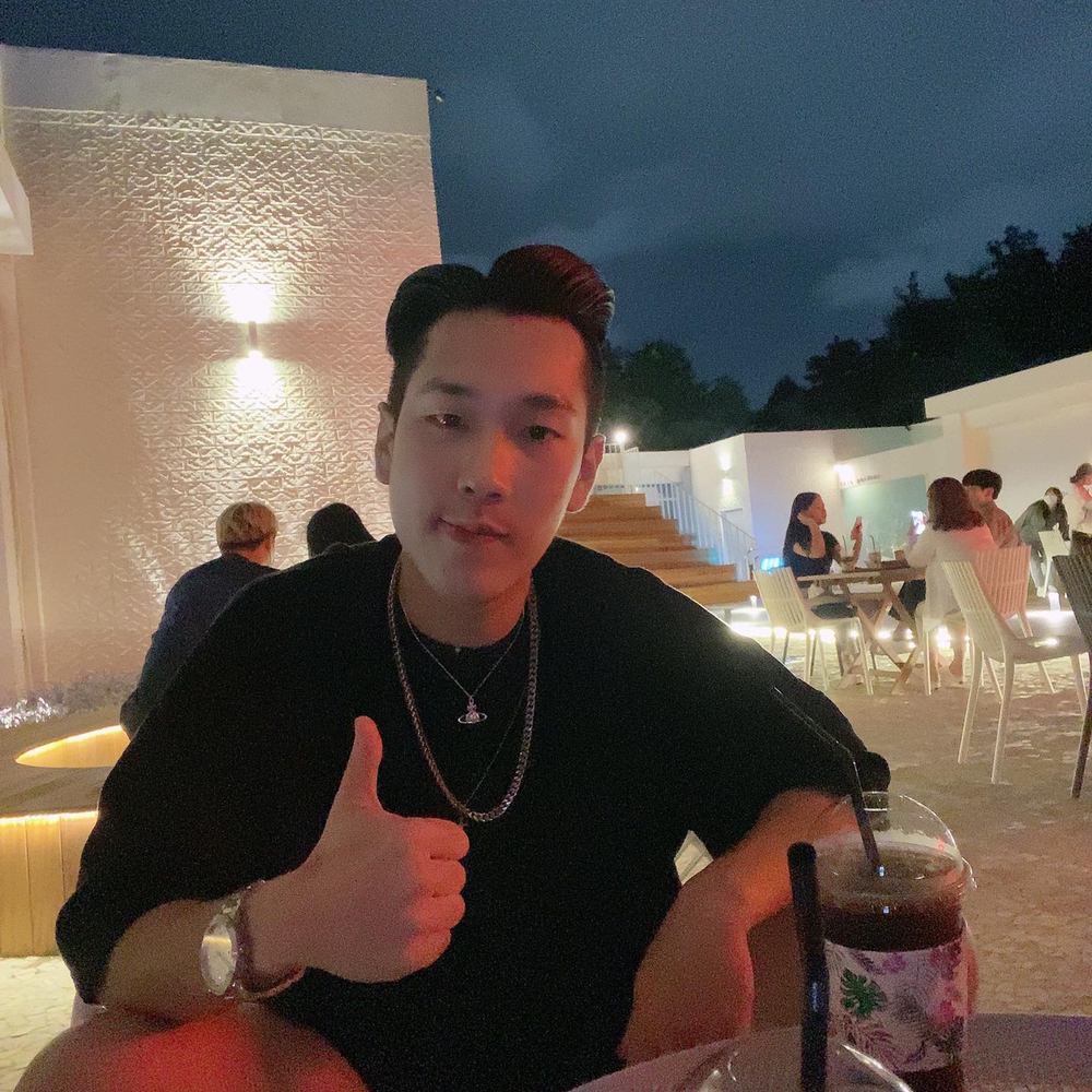 KREAM 프로필 이미지