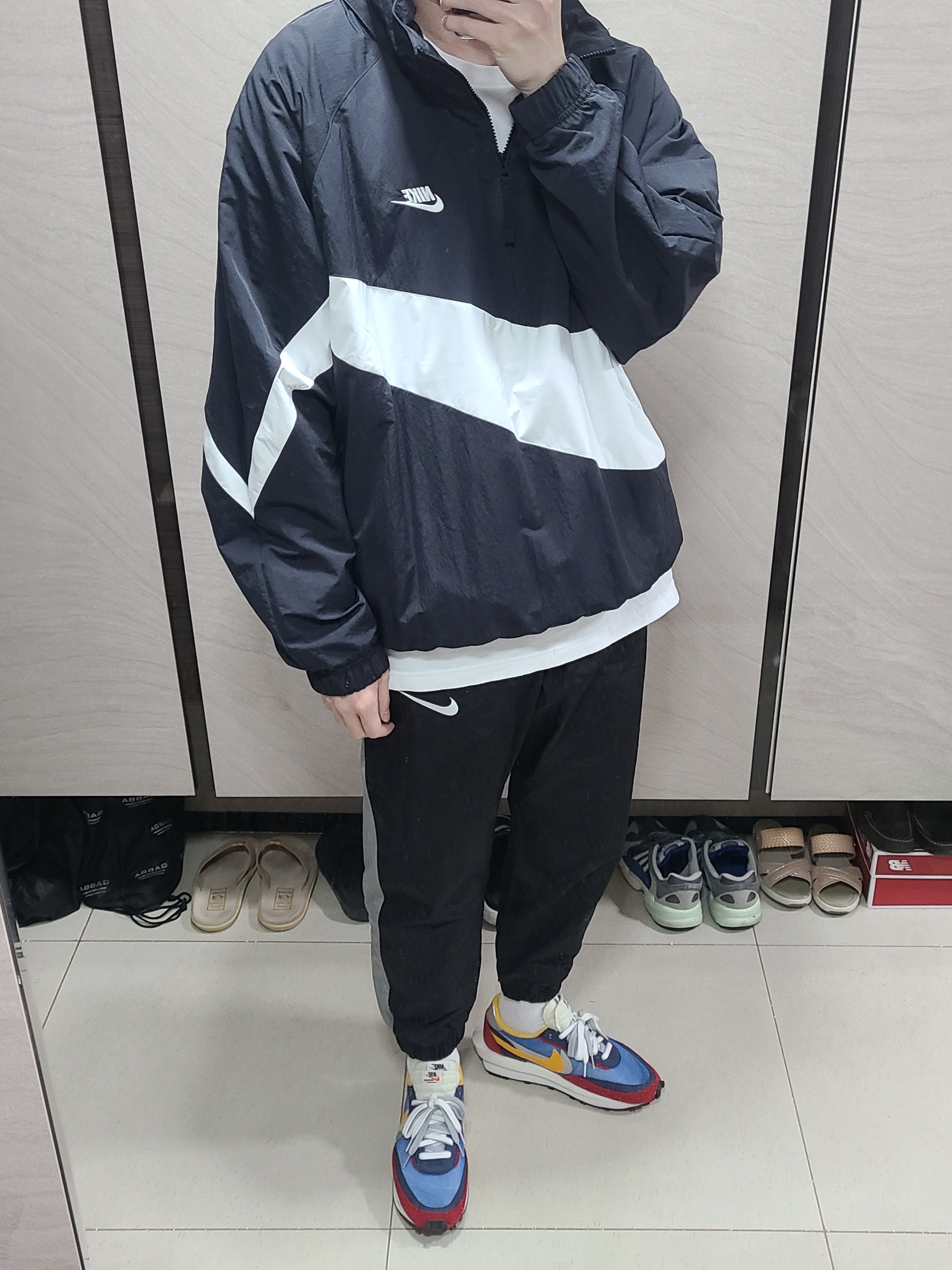 Nike x Sacai LDWaffle Blue Multi 착용 스타일 - 1