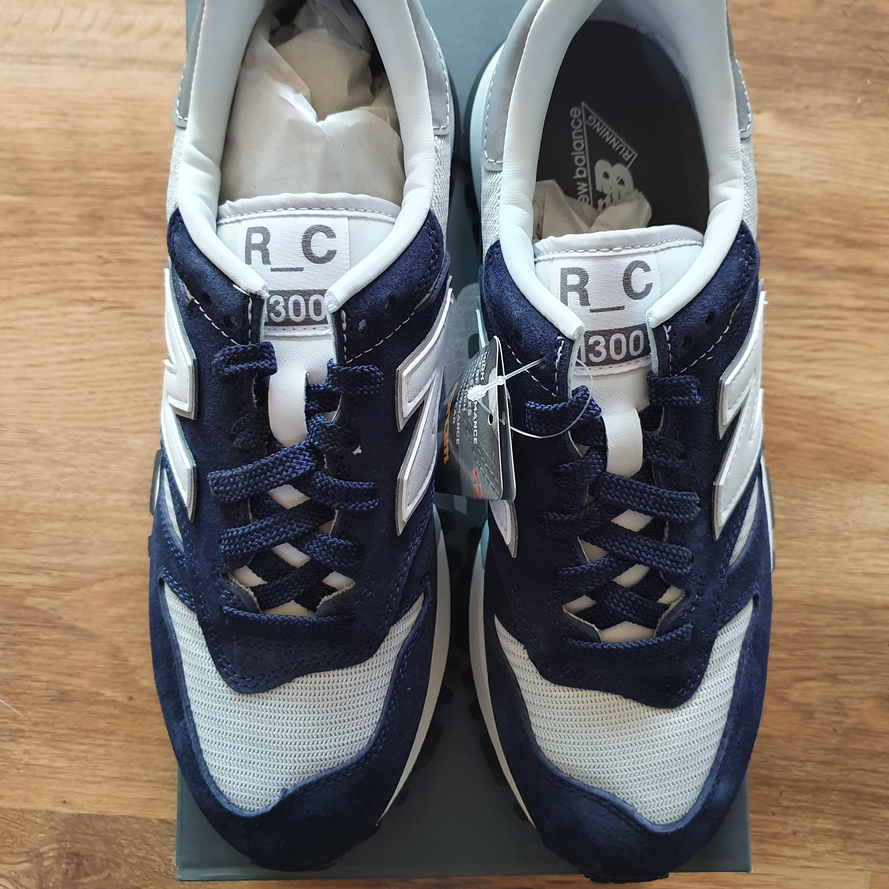 New Balance R_C 1300 Navy Pigment 착용 스타일 - 3