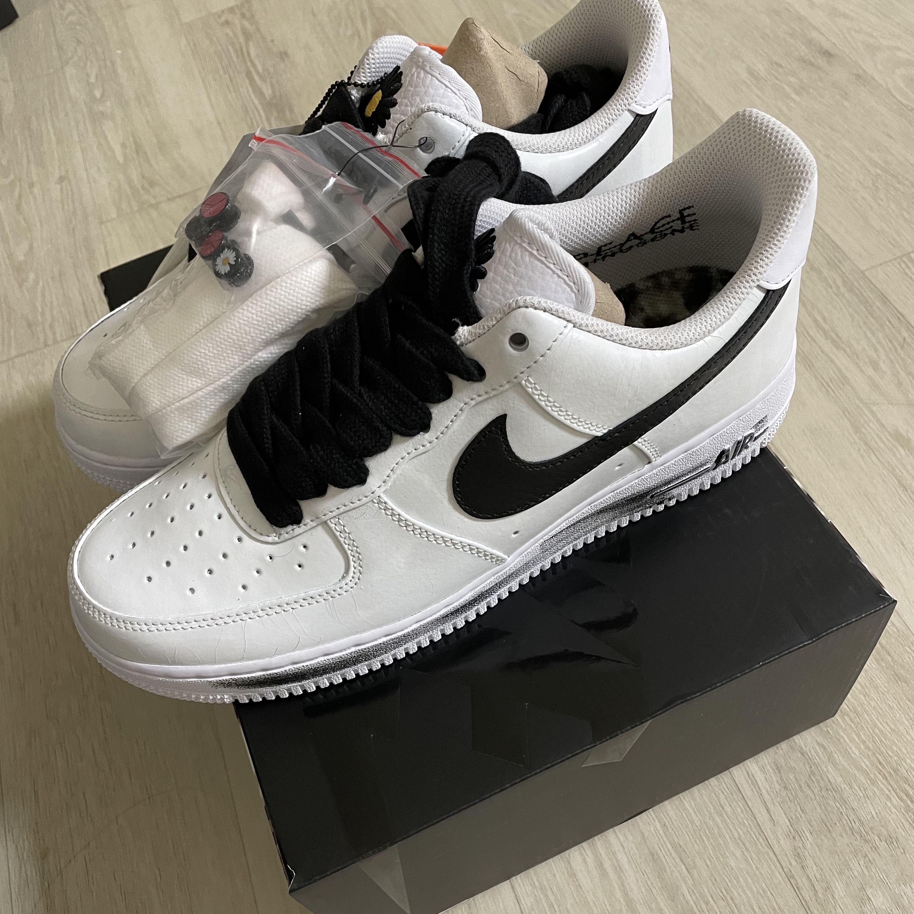 Nike x Peaceminusone Air Force 1 Low Para-Noise 2.0 착용 스타일