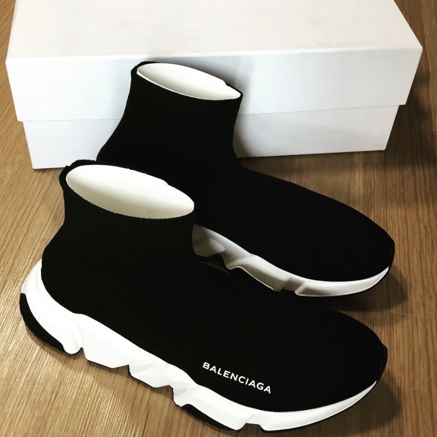 (W) Balenciaga Speed Trainer Black White 2020 착용 스타일 - 2