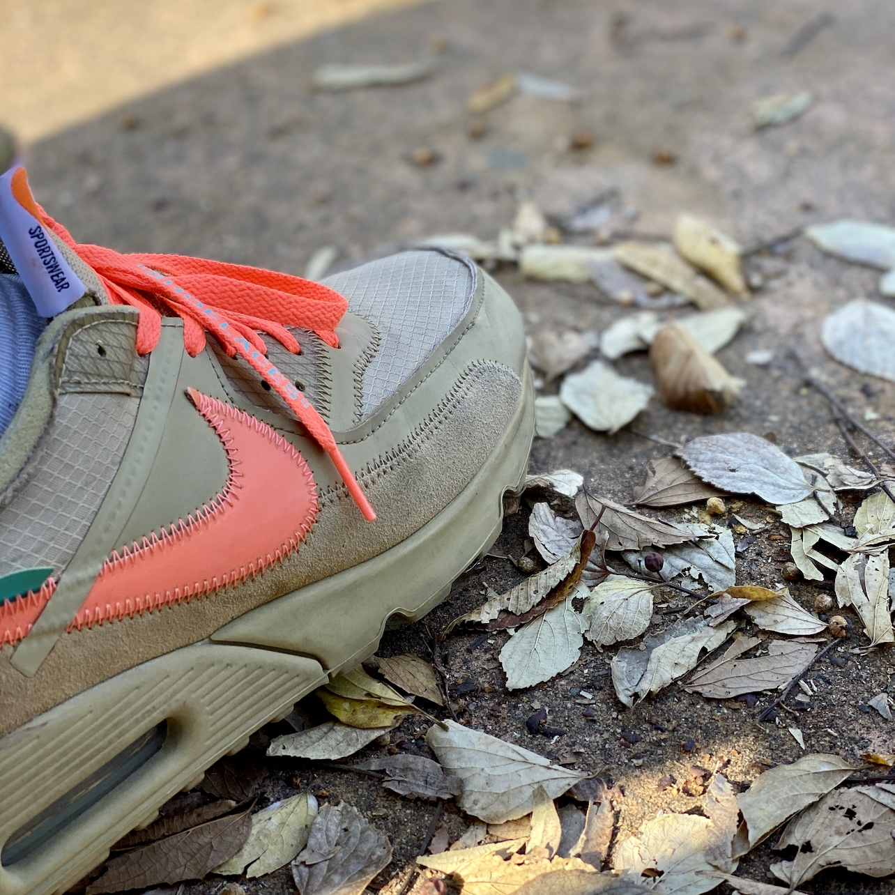 Nike x Off-White Air Max 90 V2 Desert Ore 착용 스타일 - 1