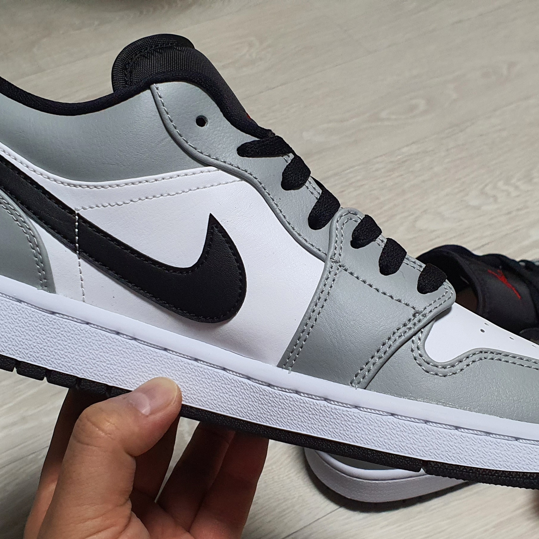 Jordan 1 Low Light Smoke Grey 착용 스타일 - 1