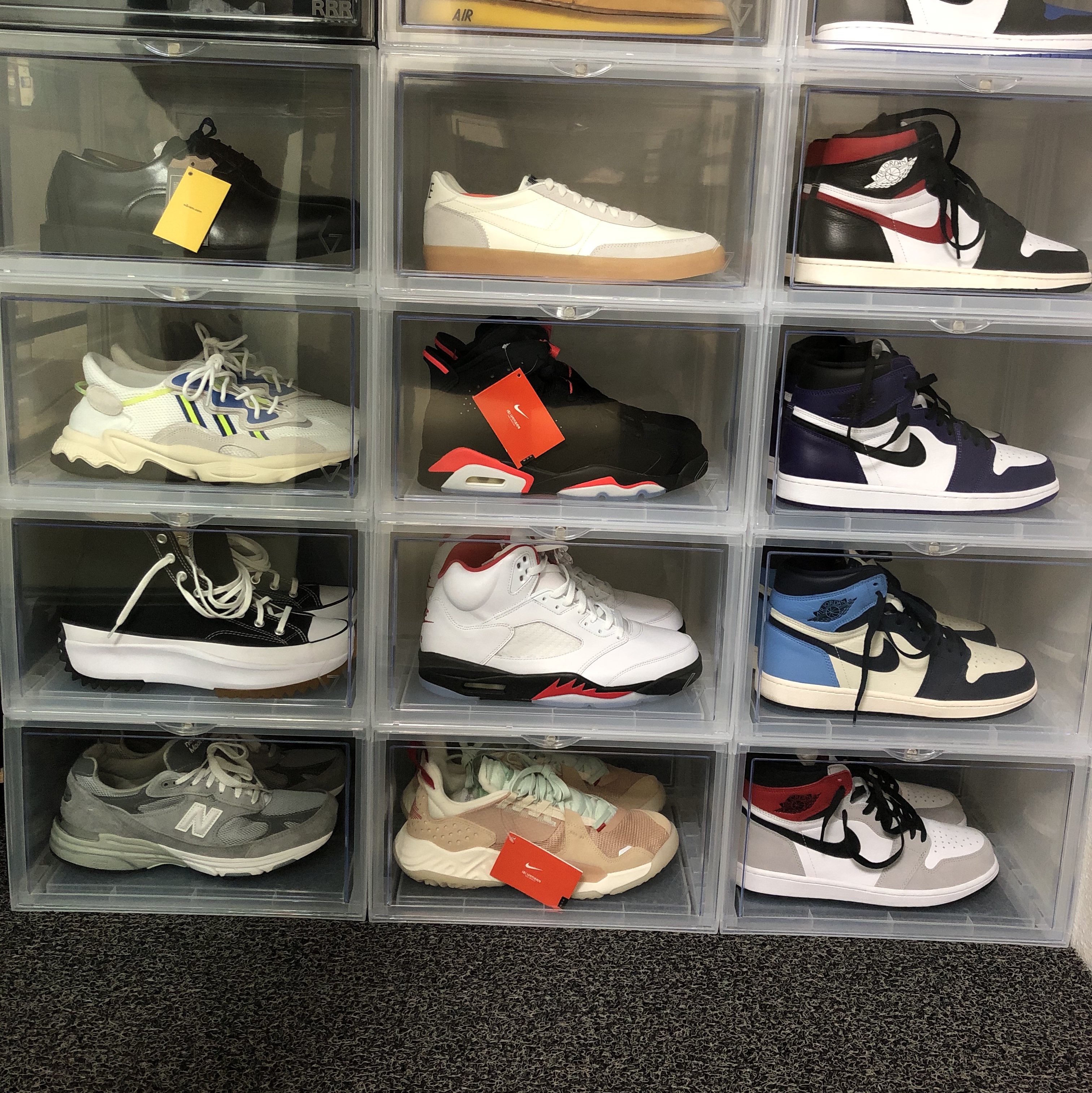 Nike Killshot 2 Leather Sail Gum, Jordan 1 Retro High OG Gym Red 착용 스타일