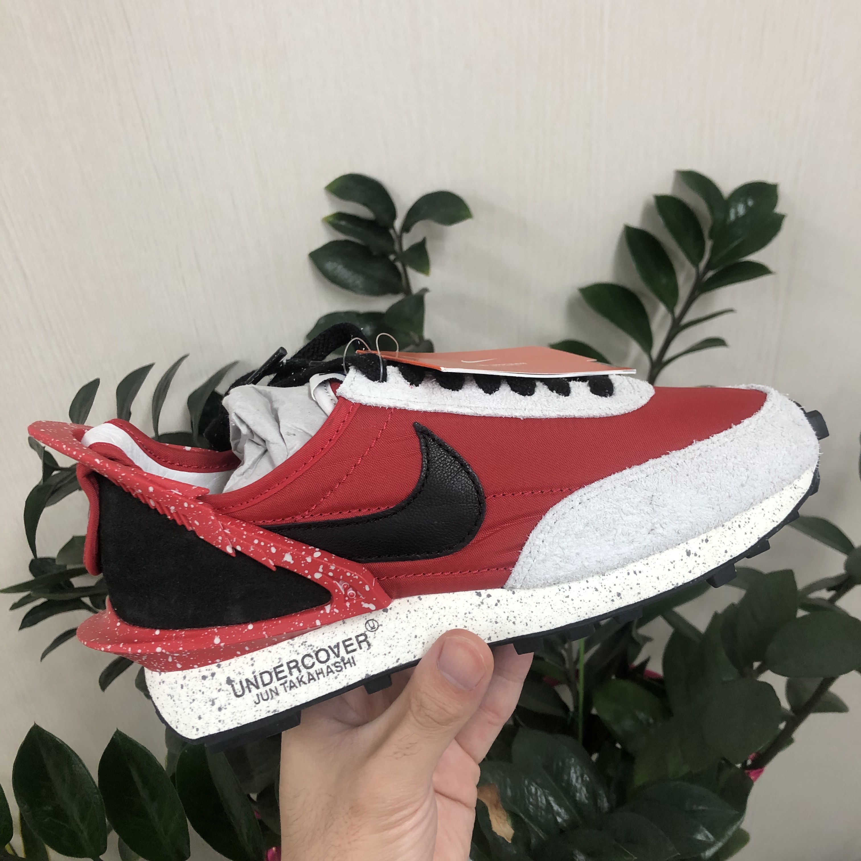 (W) Nike x Undercover Daybreak University Red 착용 스타일