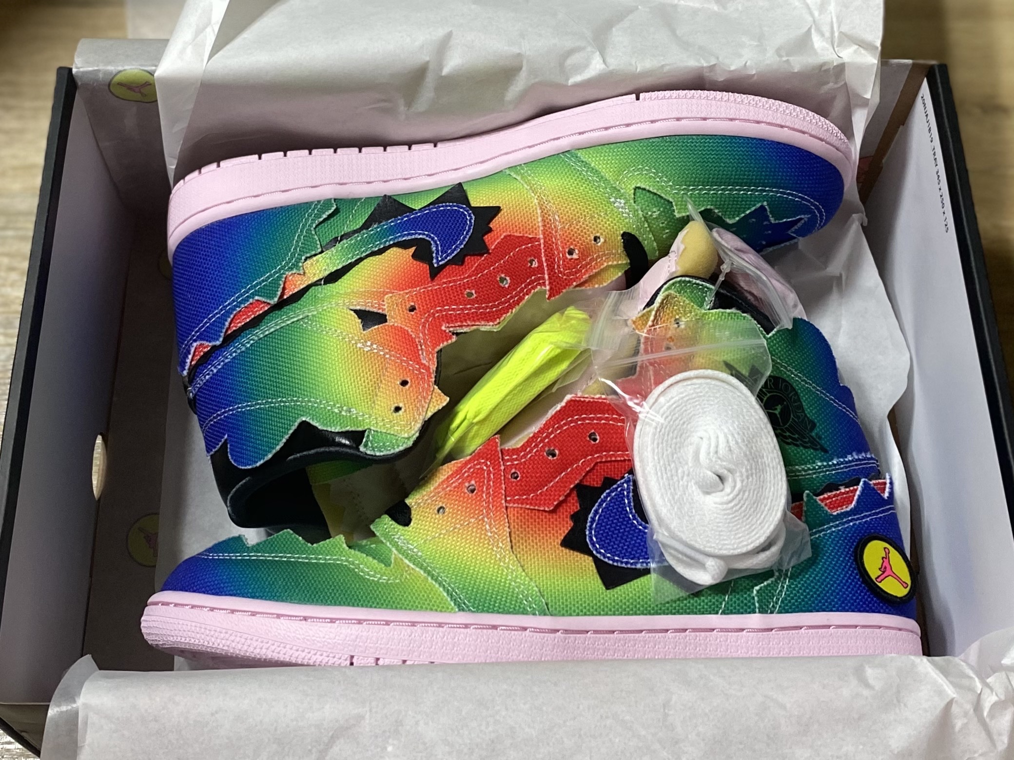 Jordan 1 x J Balvin Retro High OG 착용 스타일 - 1