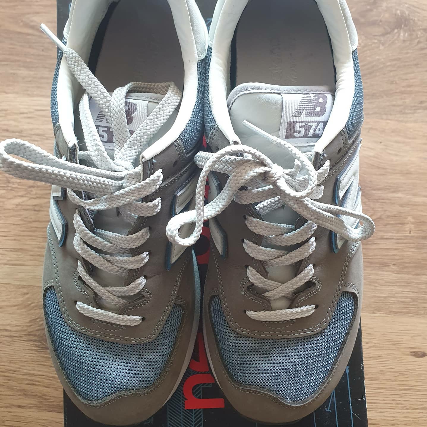 New Balance 574 Grey Day (1300JP) 착용 스타일 - 2