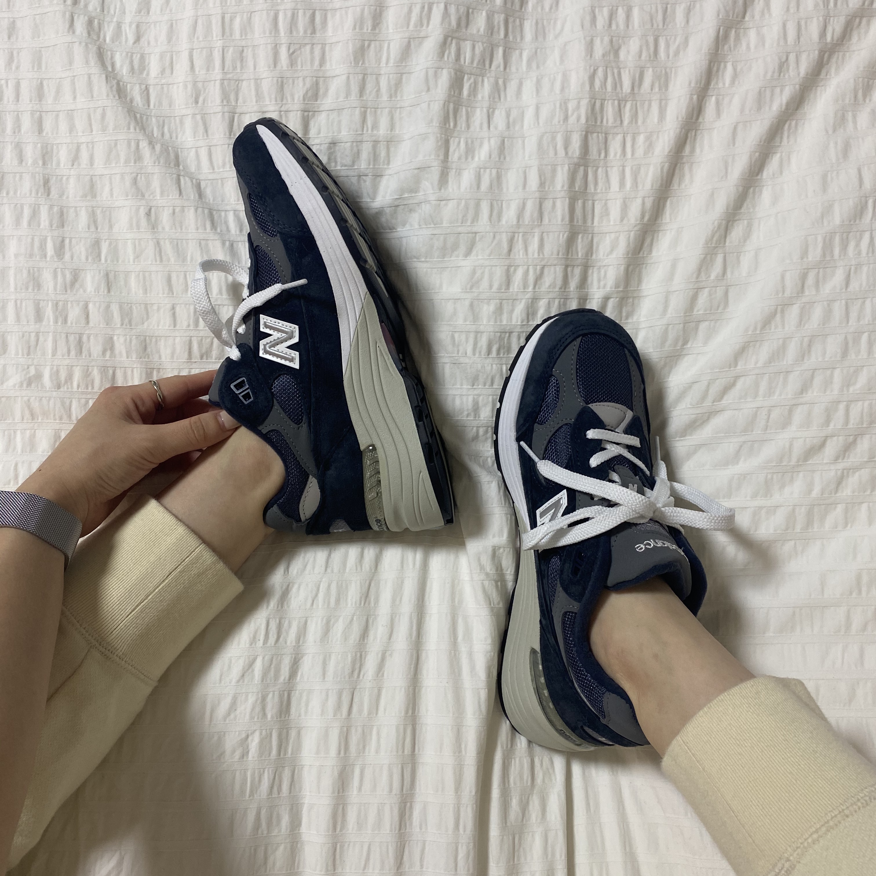 New Balance 992 Made in USA Navy 착용 스타일 - 2