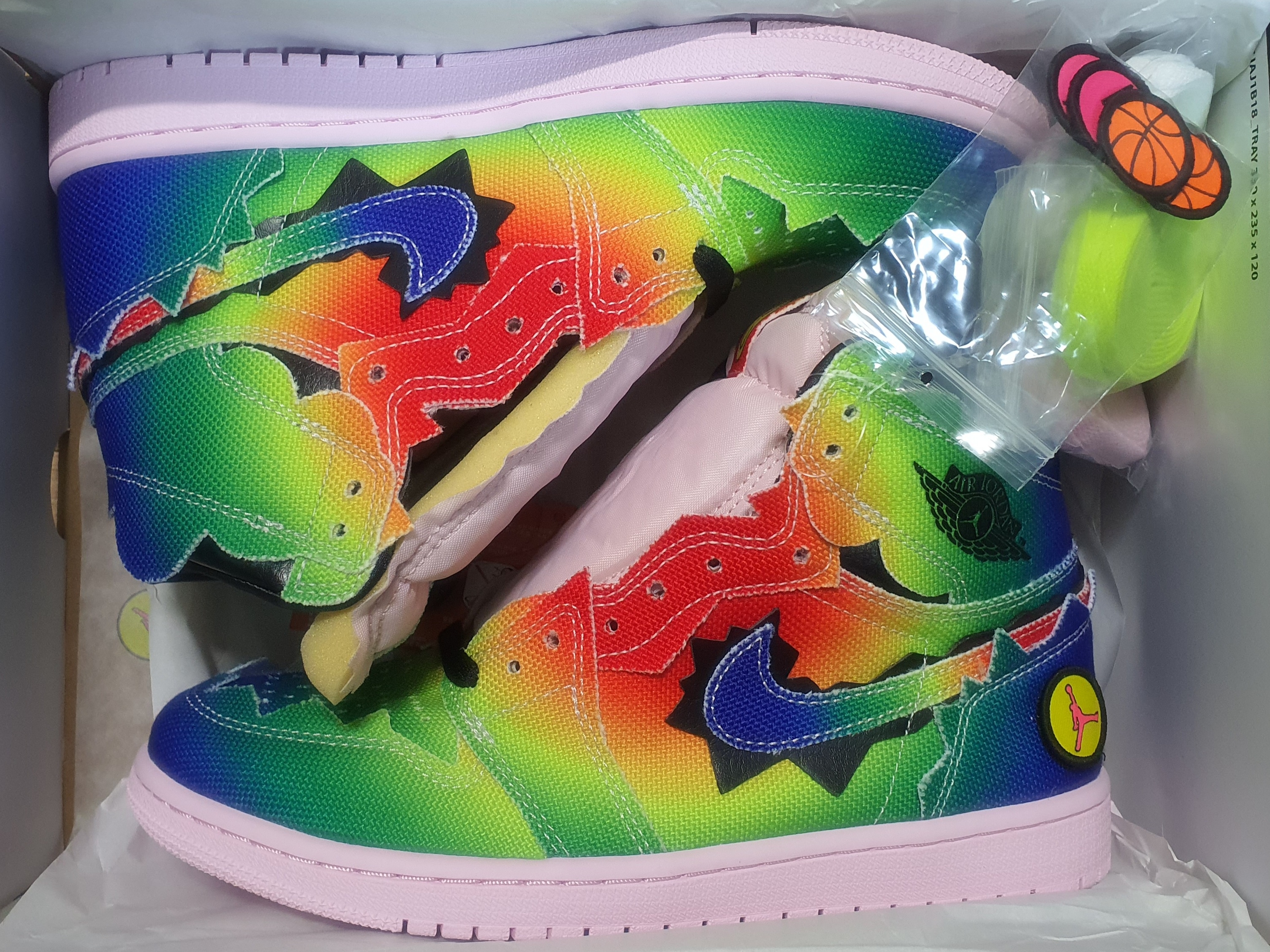 Jordan 1 x J Balvin Retro High OG 착용 스타일 - 1