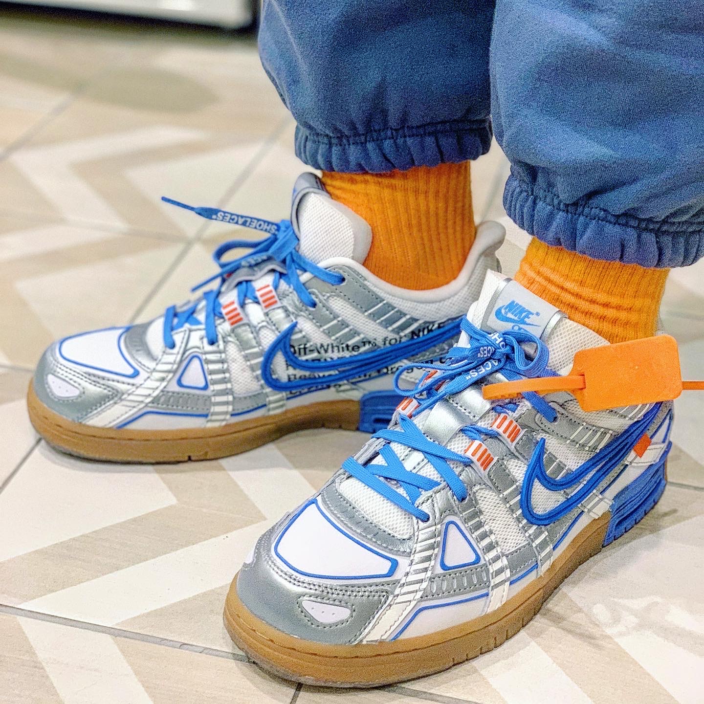 Nike x Off-White Air Rubber Dunk University Blue 착용 스타일 - 2