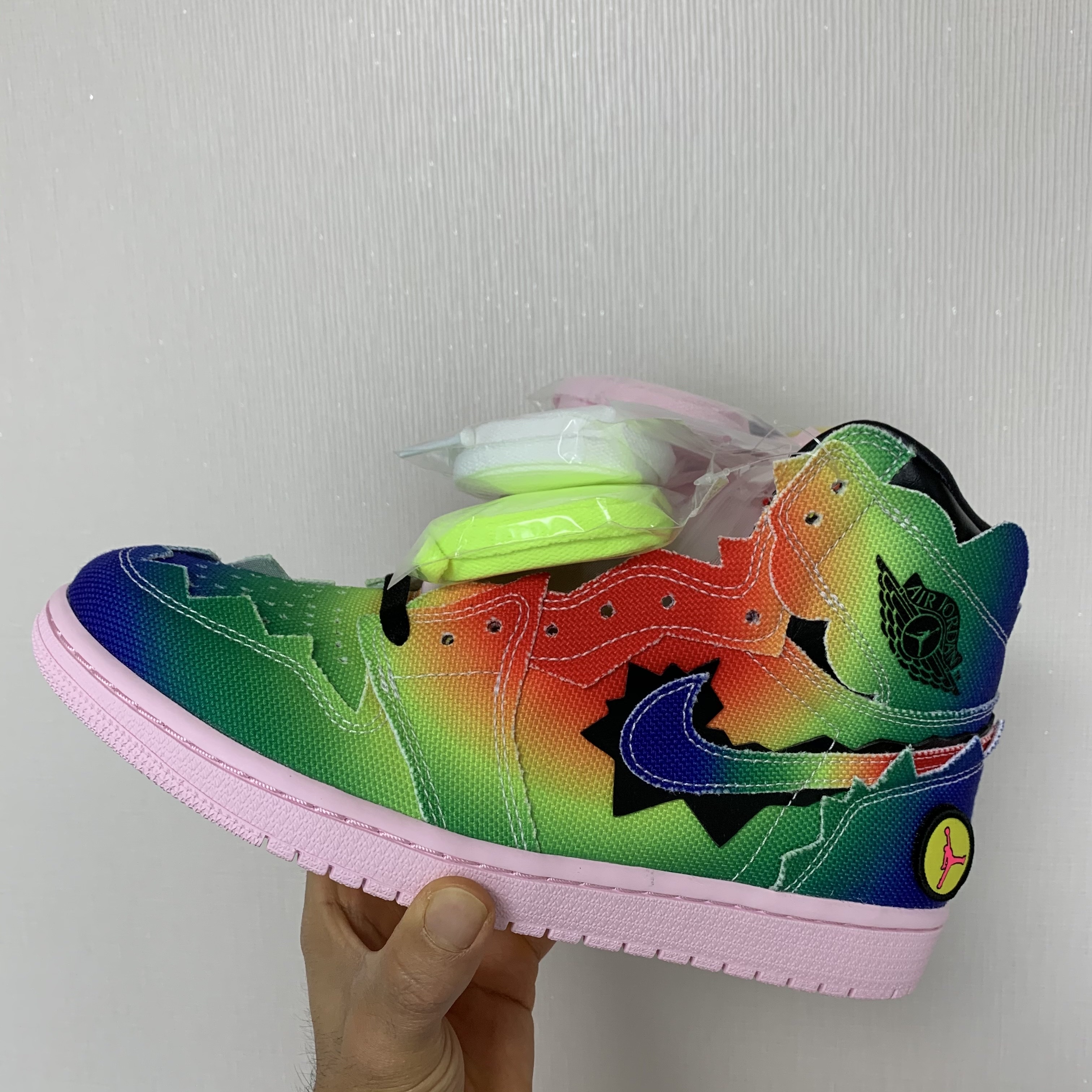 Jordan 1 x J Balvin Retro High OG 착용 스타일 - 1