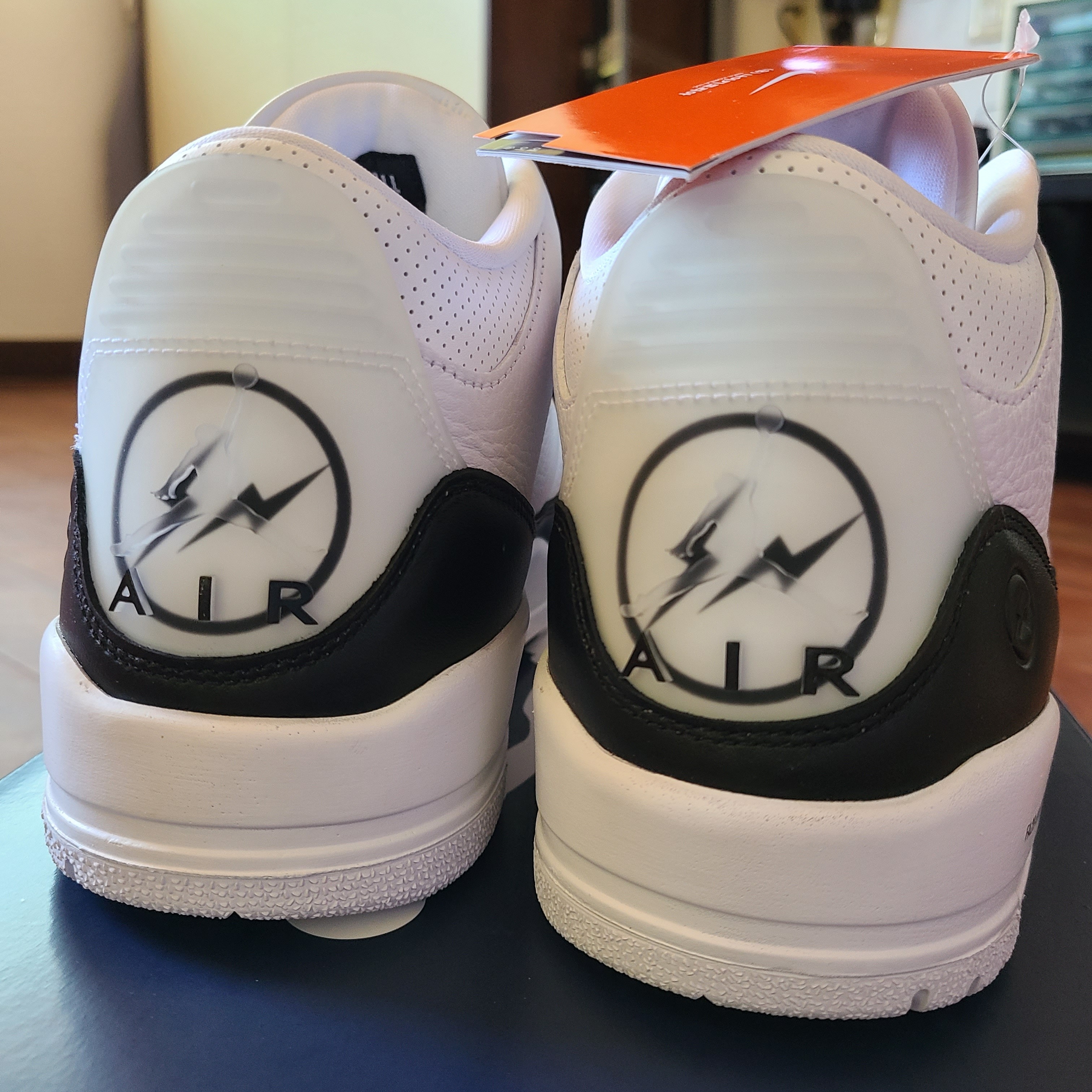 Jordan 3 x Fragment Retro SP White Black 착용 스타일 - 4