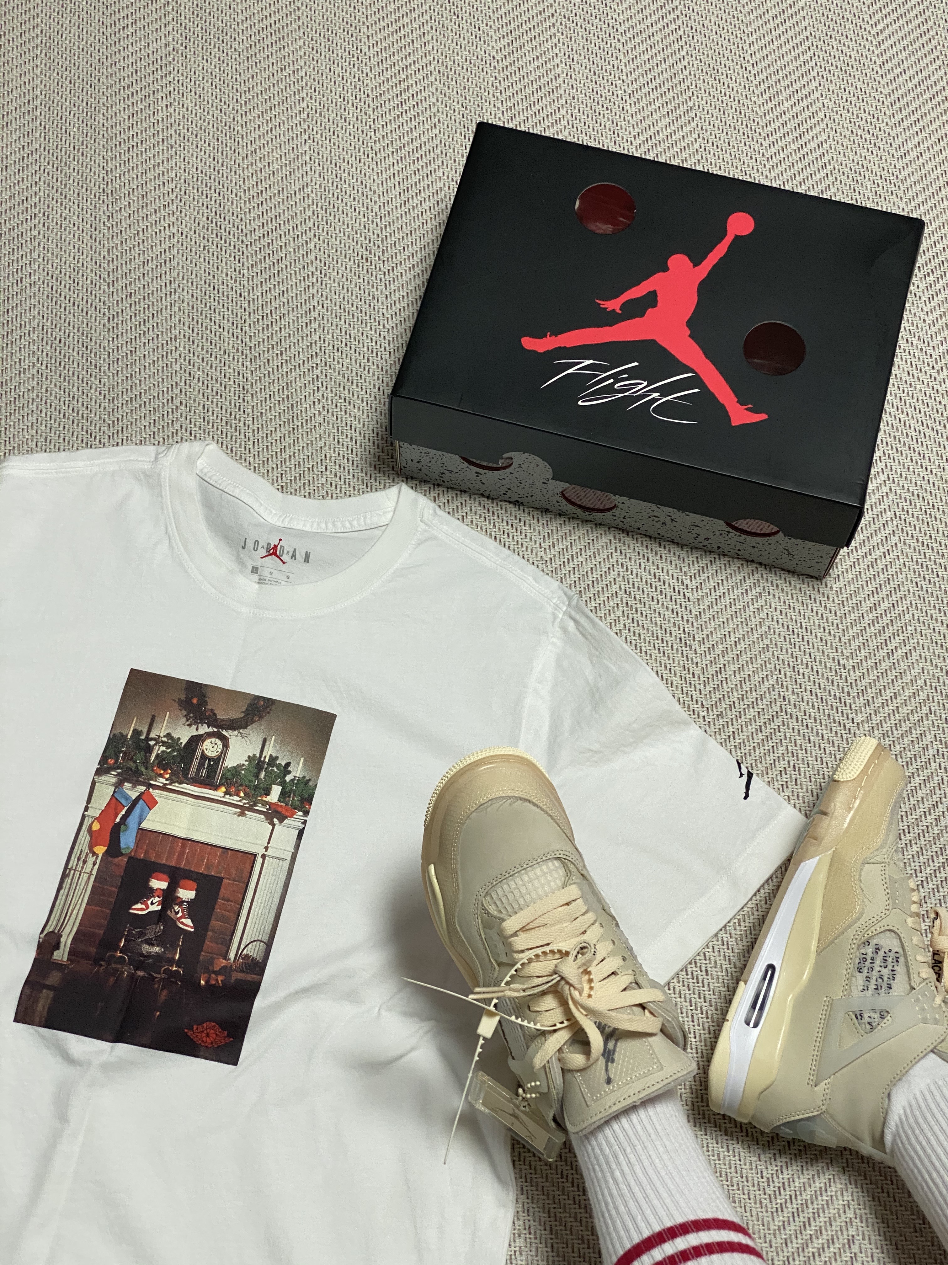 (W) Jordan 4 x Off-White Retro SP Sail 착용 스타일