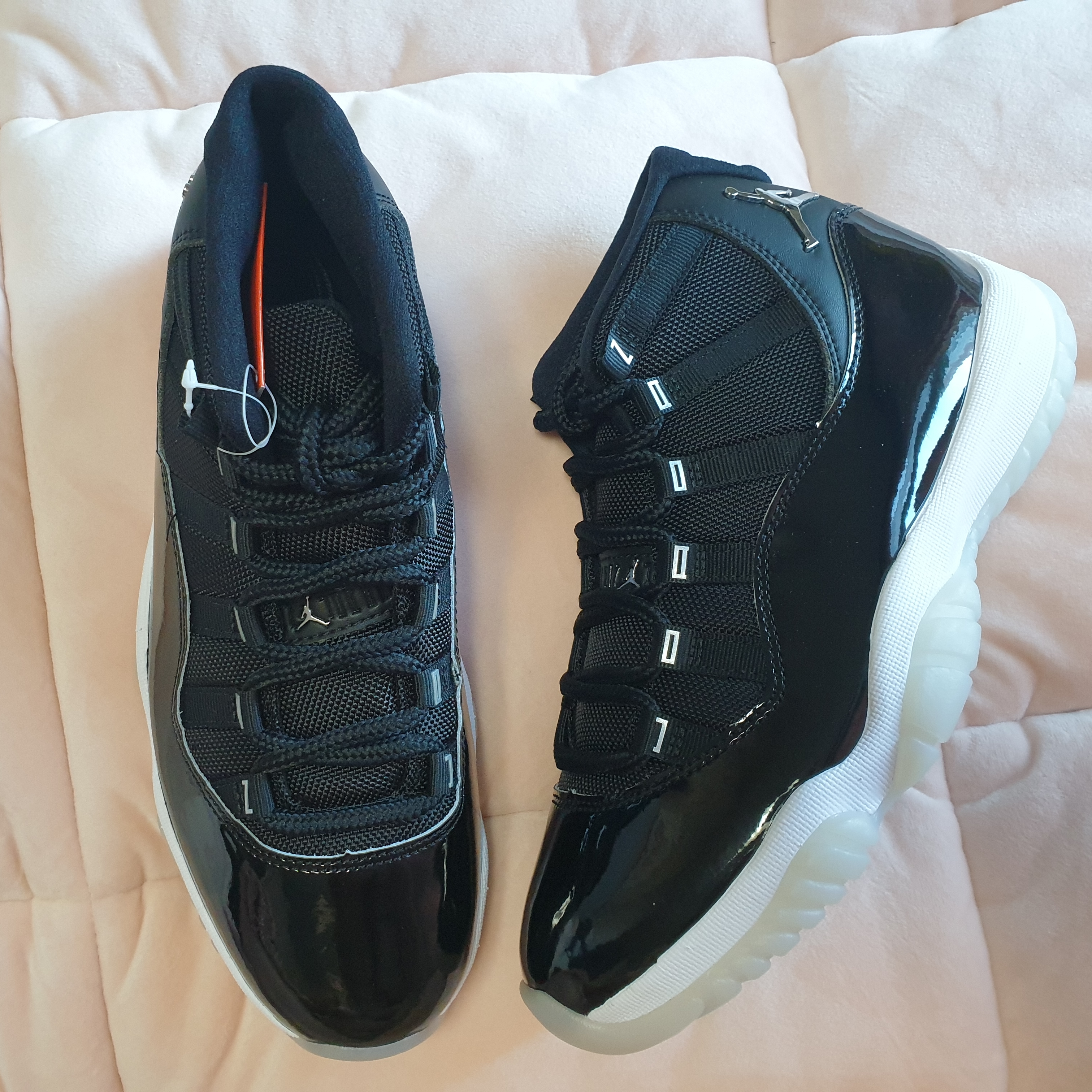 Jordan 11 Retro Jubilee 착용 스타일 - 1