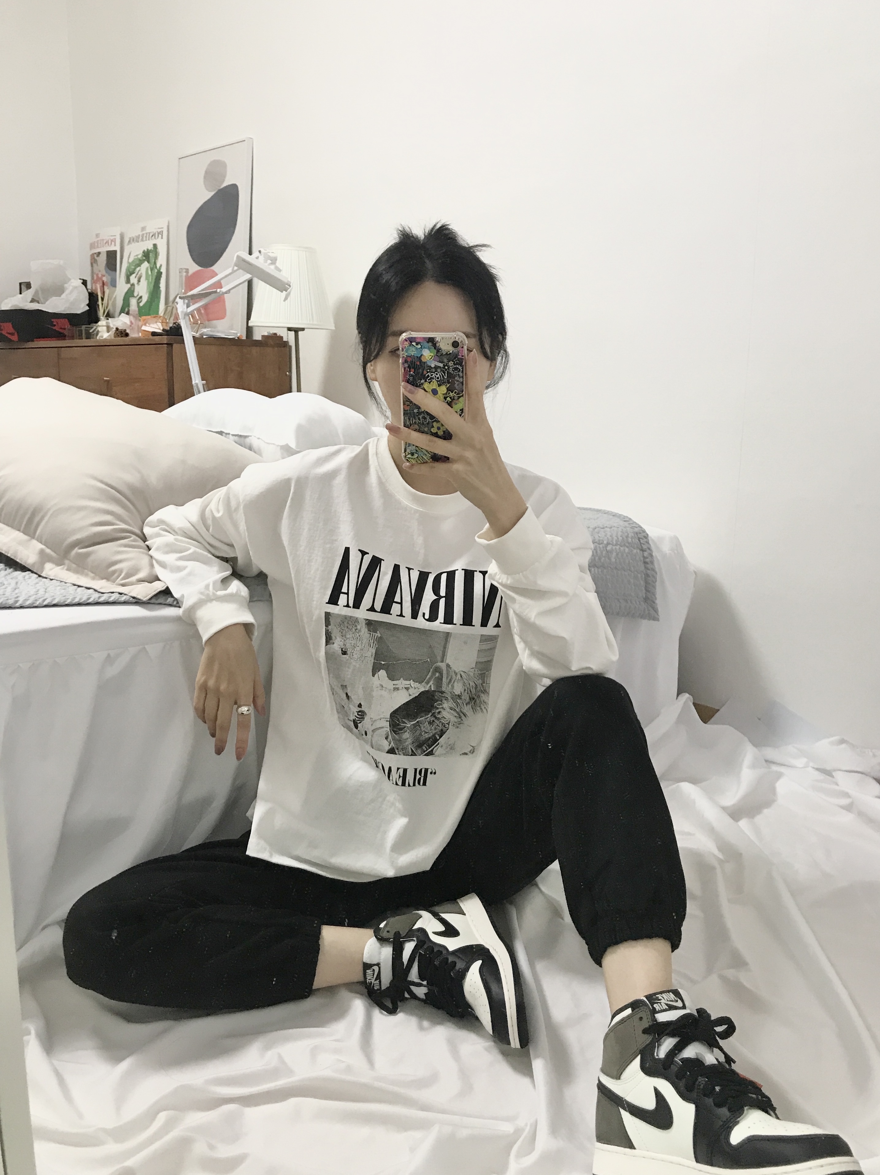 (GS) Jordan 1 Retro High OG Black Mocha, Jordan 1 Retro High OG Black Mocha 착용 스타일 - 2