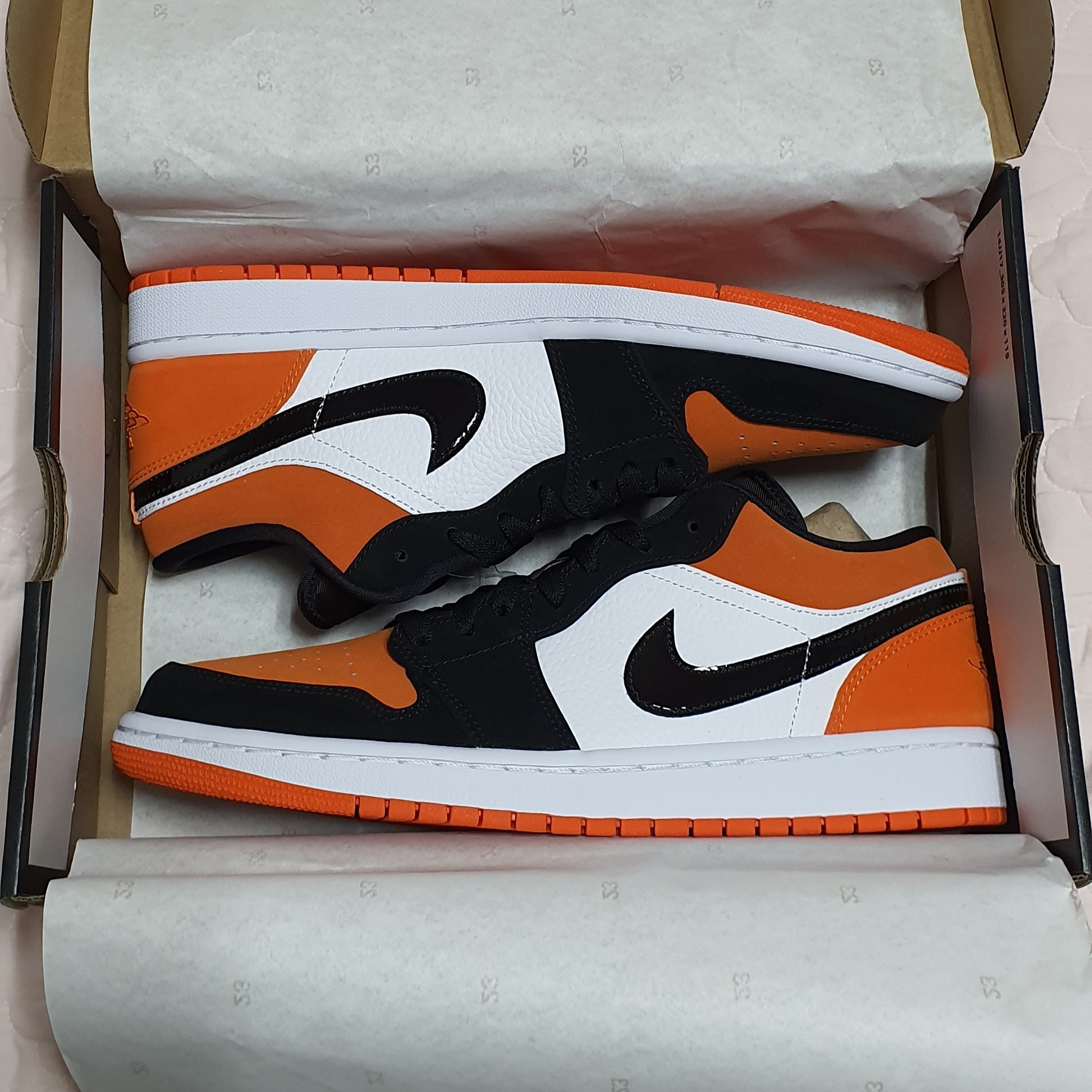 Jordan 1 Low Shattered Backboard 착용 스타일 - 1