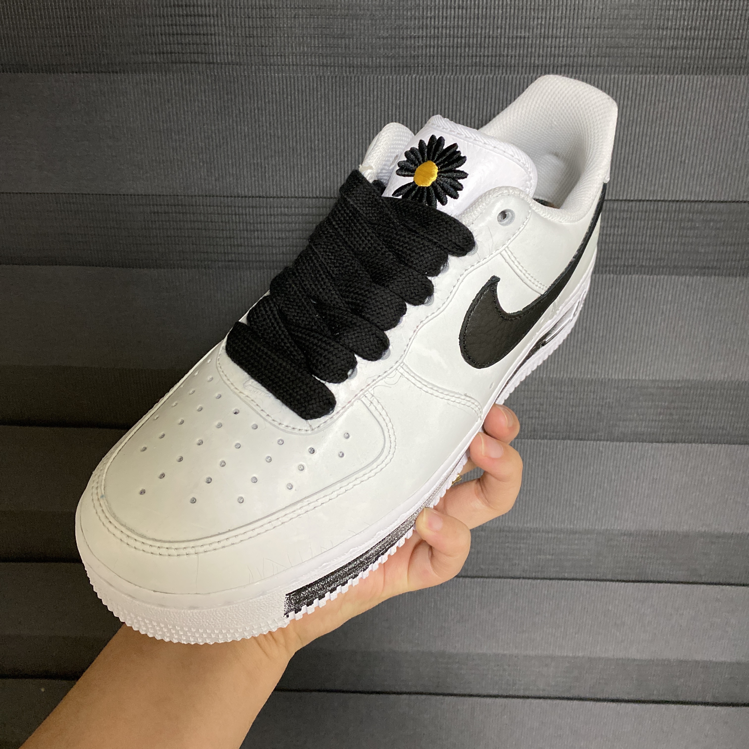 Nike x Peaceminusone Air Force 1 Low Para-Noise 2.0 착용 스타일 - 2