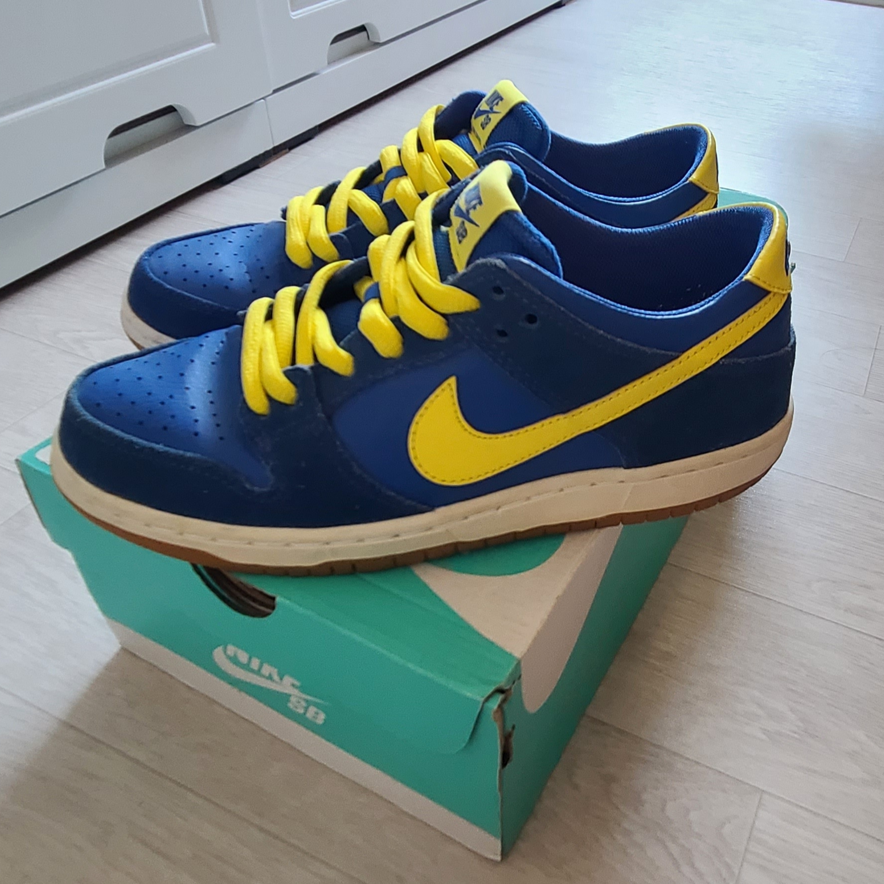 Nike SB Zoom Dunk Low Pro Boca Jr 착용 스타일