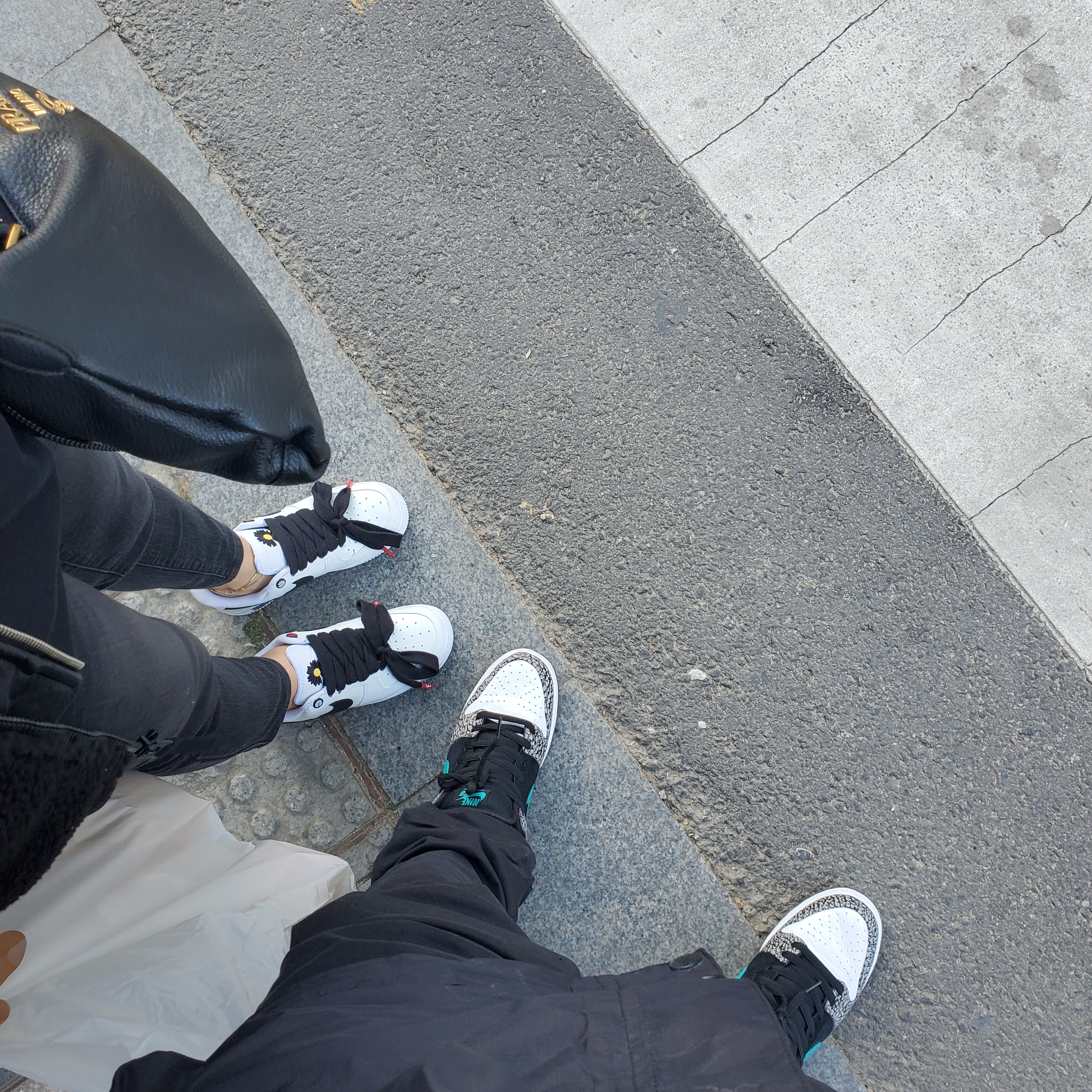 Nike SB Dunk Low Pro Clear Jade, Nike x Peaceminusone Air Force 1 Low Para-Noise 2.0 착용 스타일