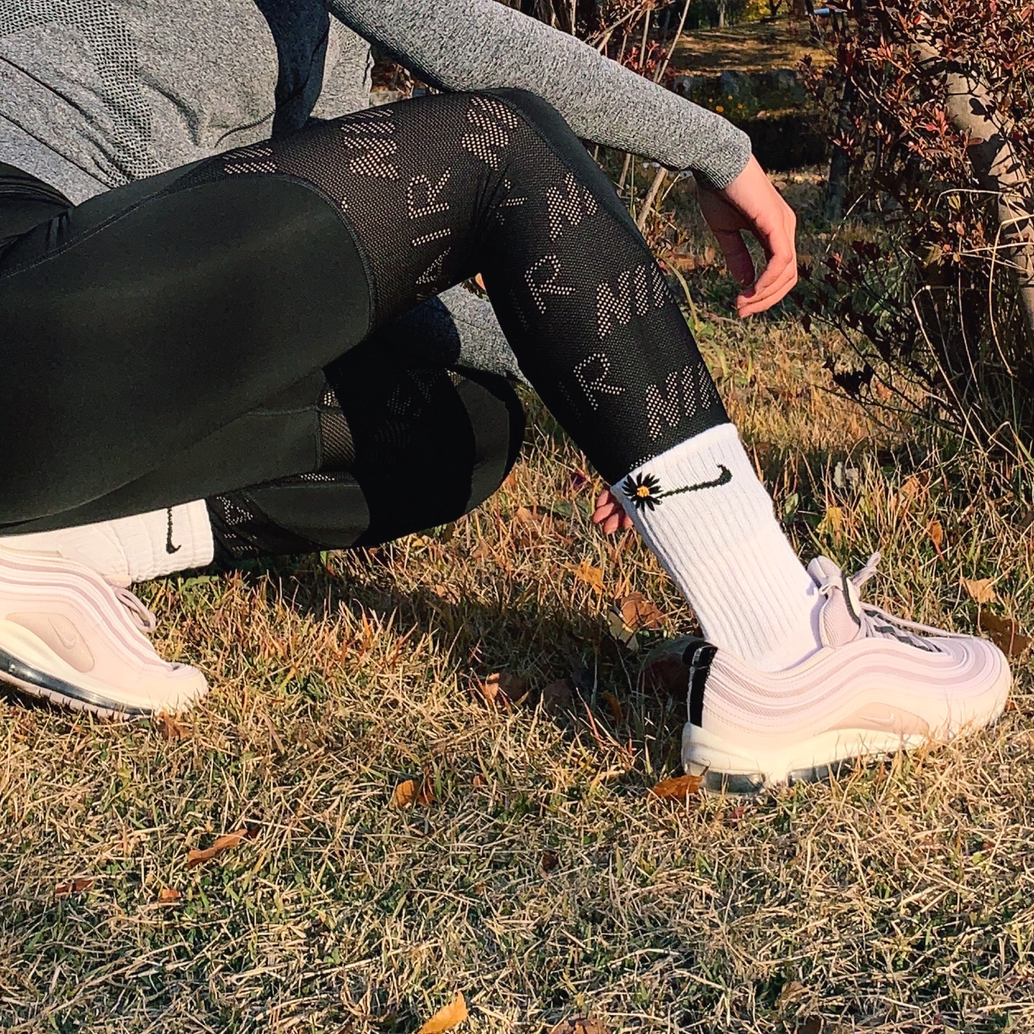 (W) Nike Air Max 97 Pale Pink 착용 스타일