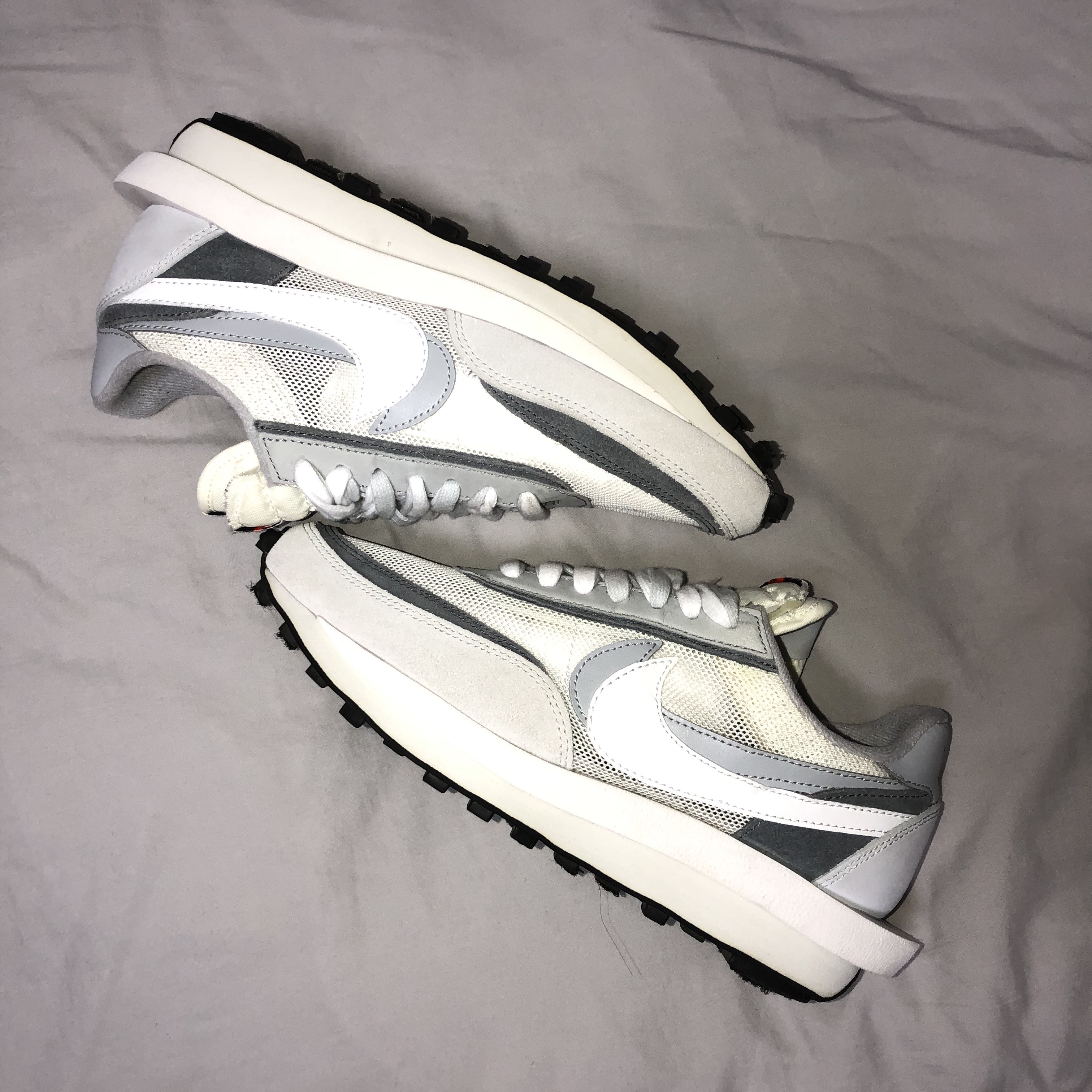 Nike x Sacai LDWaffle Summit White 착용 스타일