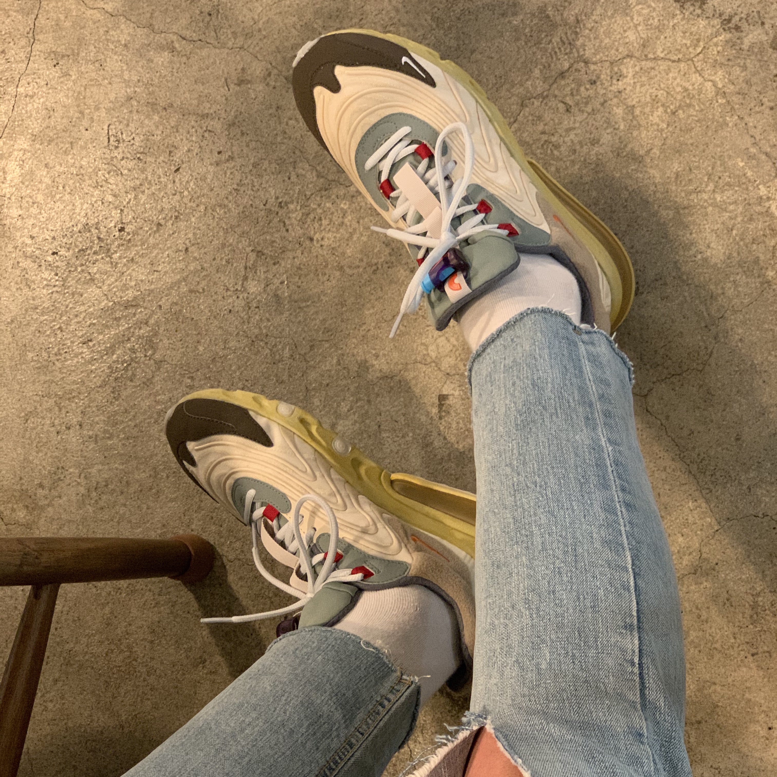 Nike x Travis Scott Air Max 270 React Cactus Trails 착용 스타일 - 3