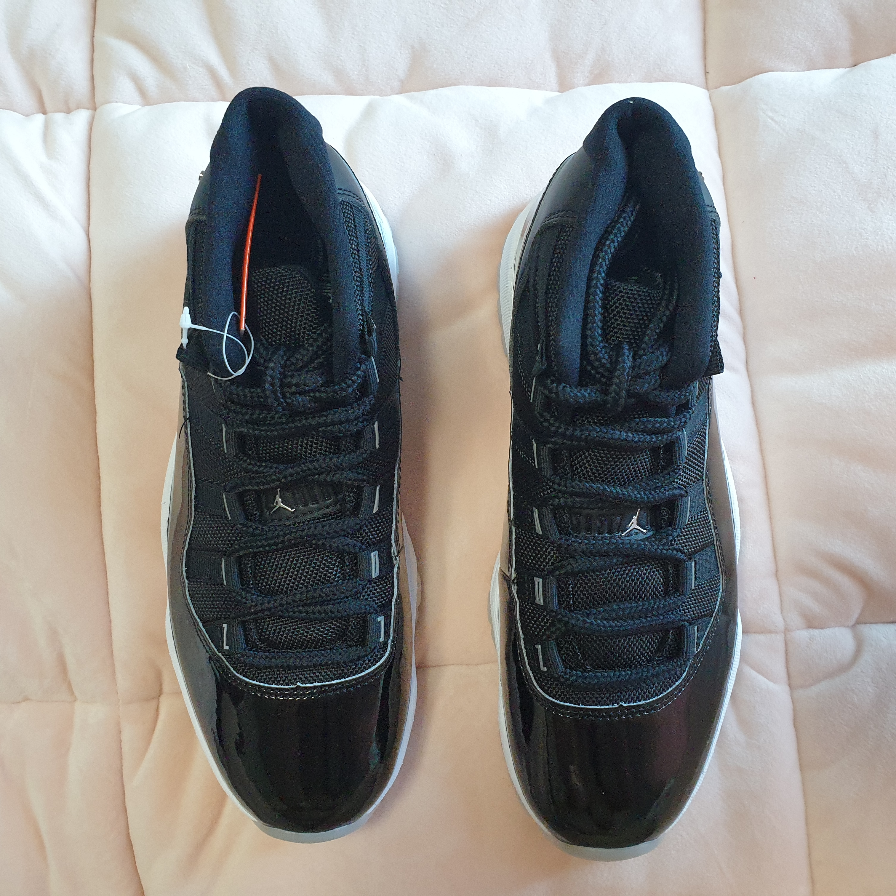 Jordan 11 Retro Jubilee 착용 스타일 - 3