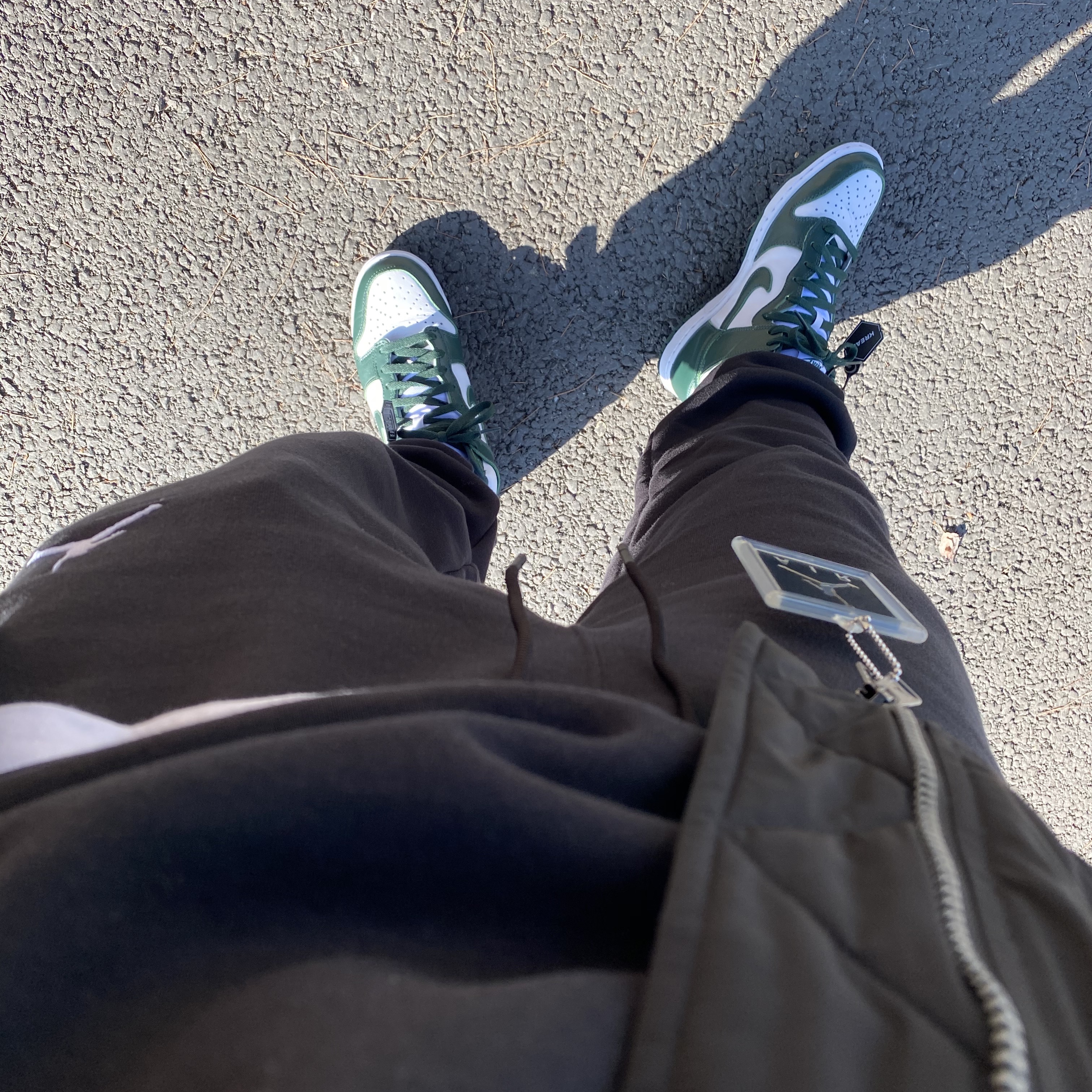Nike Dunk High SP Spartan Green 착용 스타일
