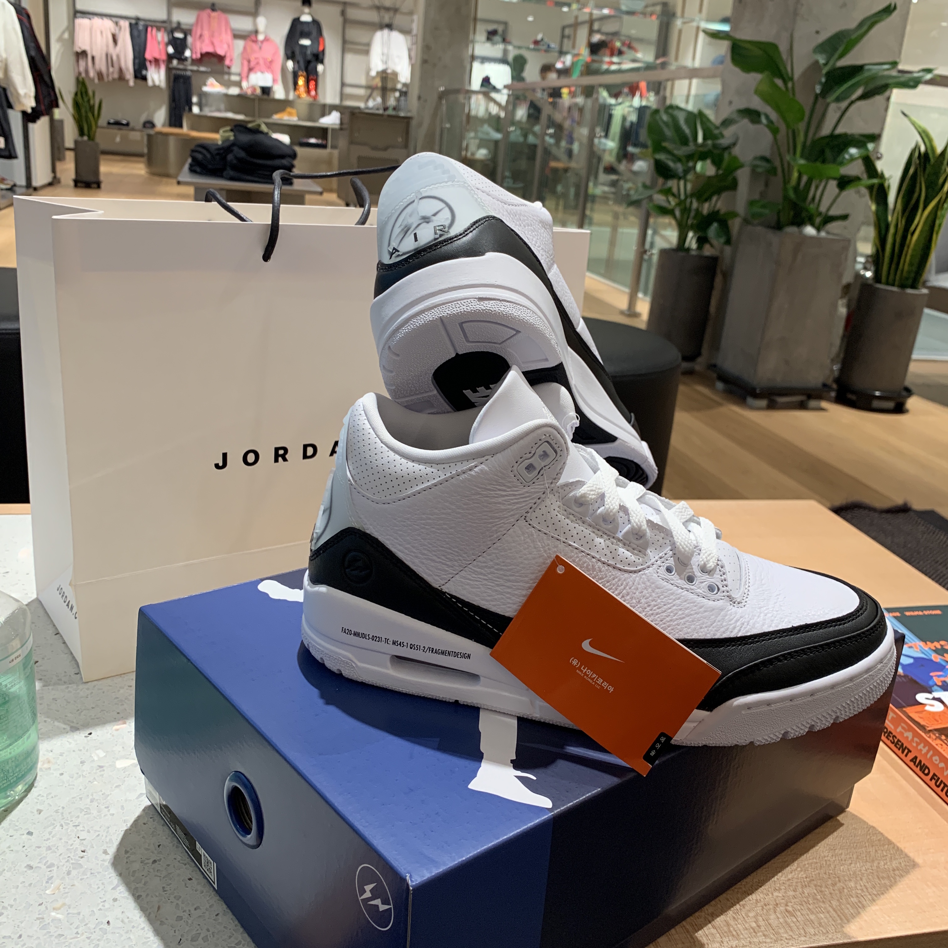 Jordan 3 x Fragment Retro SP White Black 착용 스타일