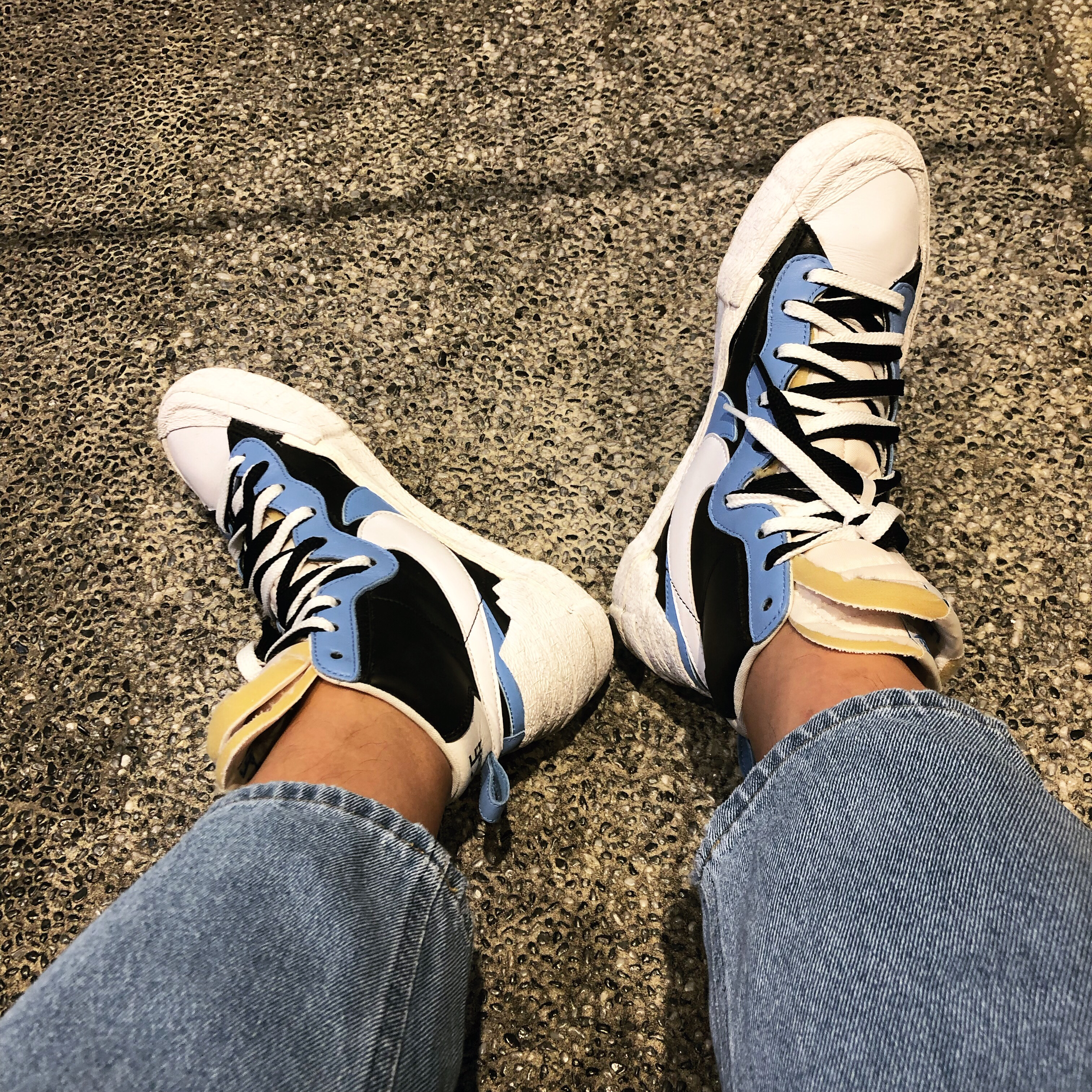 Nike x Sacai Blazer Mid White Black Legend Blue 착용 스타일