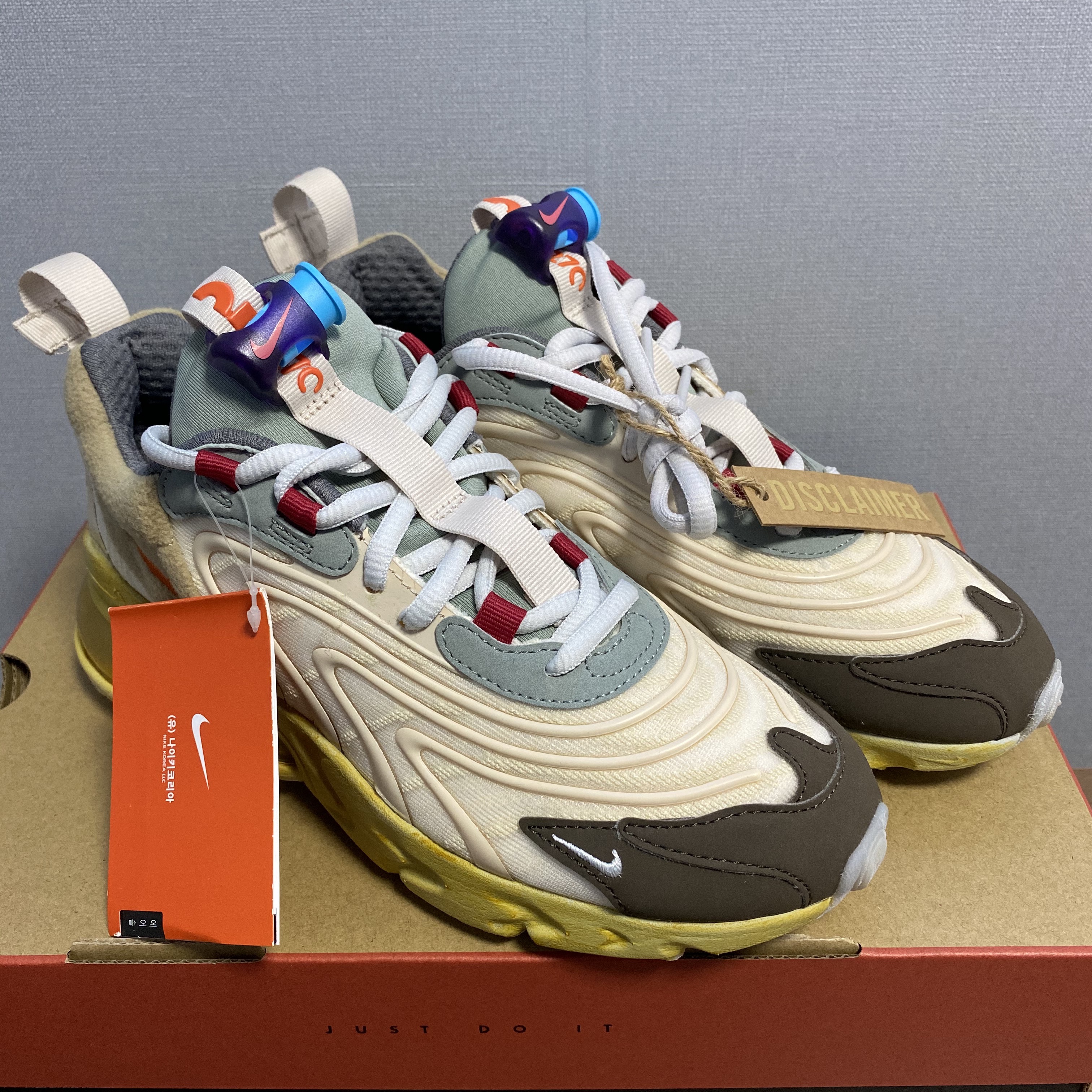 Nike x Travis Scott Air Max 270 React Cactus Trails 착용 스타일