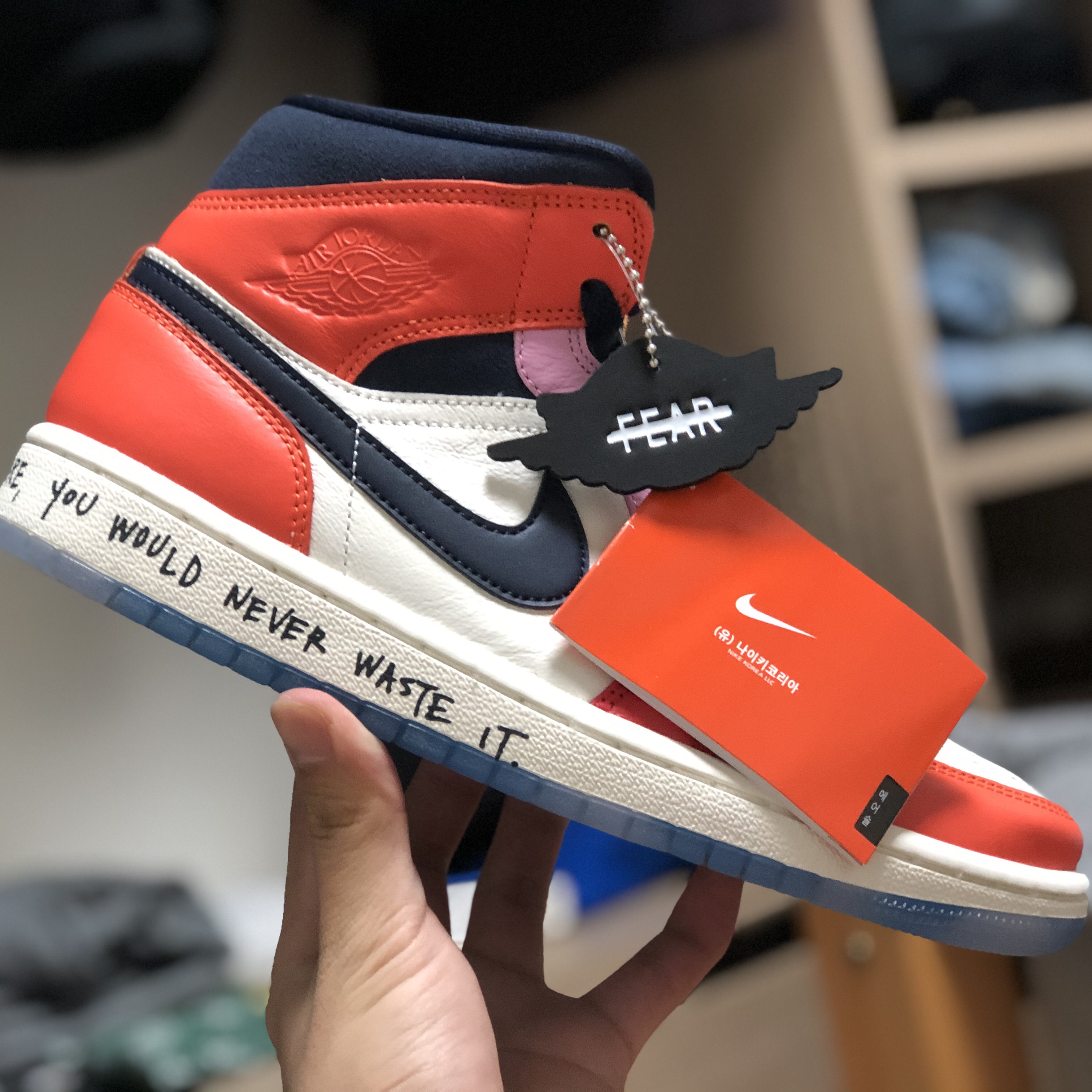 (W) Jordan 1 x Melody Ehsani Mid SE Fearless 착용 스타일 - 1