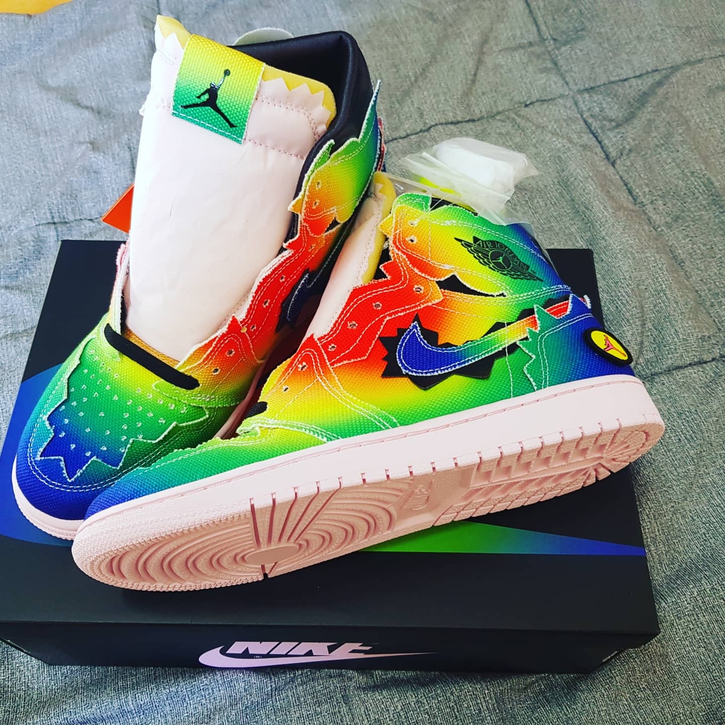 Jordan 1 x J Balvin Retro High OG 착용 스타일 - 3