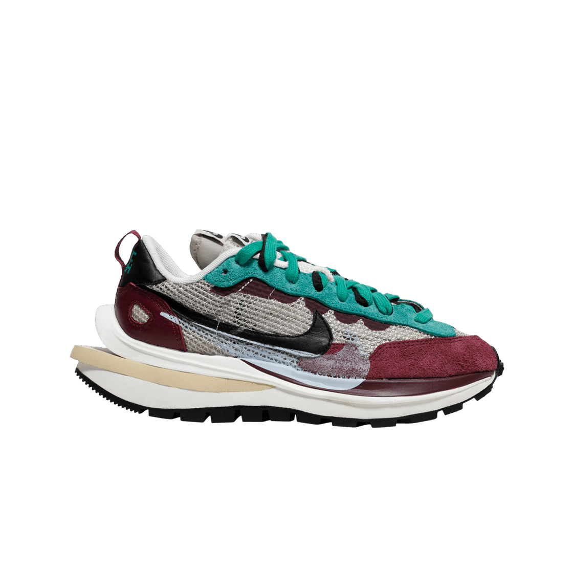 나이키 x 사카이 베이퍼와플 스트링 & 블랙 빌런 레드(Nike x Sacai VaporWaffle String & Black Villain Red)